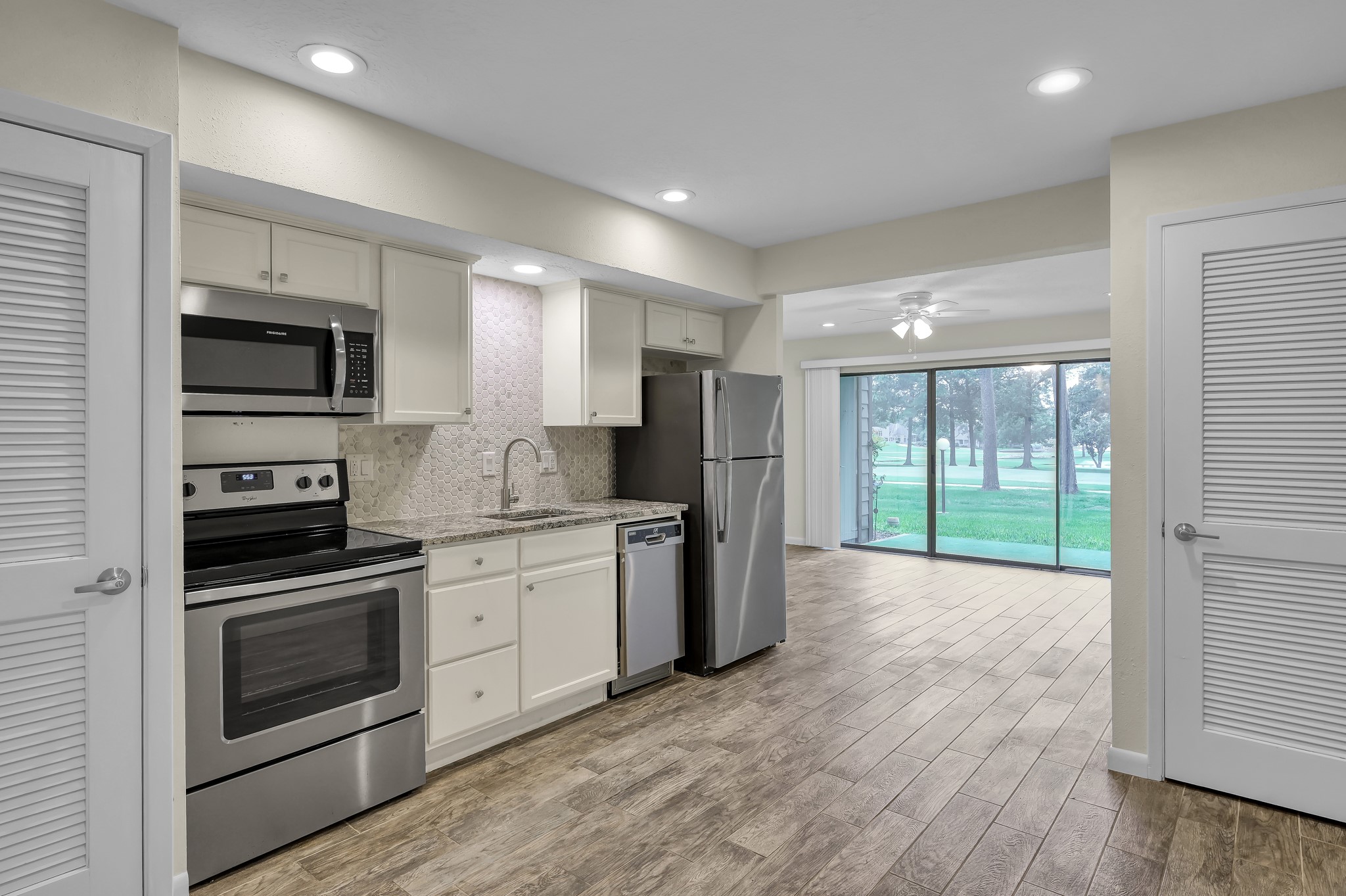 12900 Walden Road 605 Property Photo 1