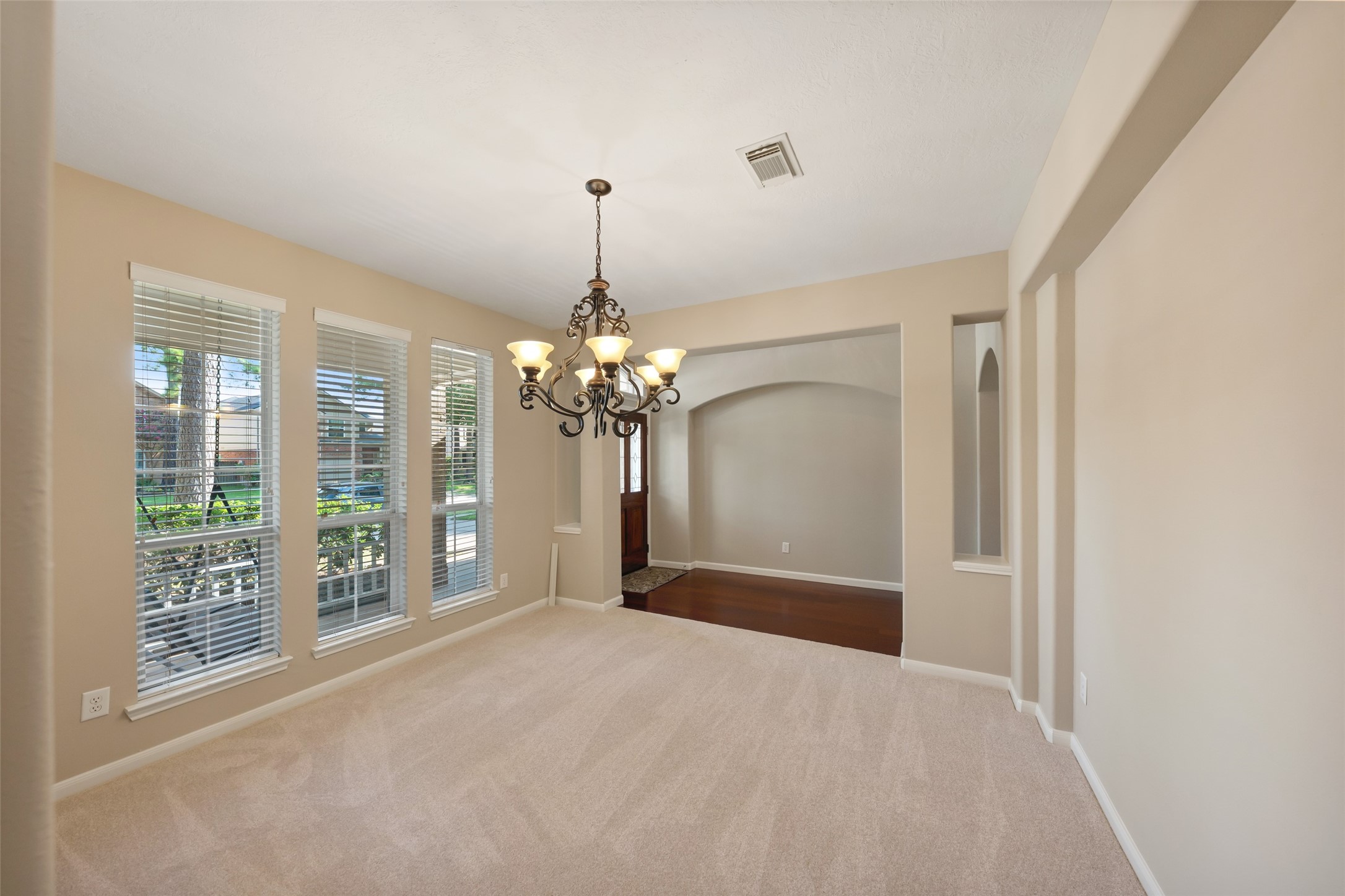 13422 Yaupon Holly Lane Property Photo 9