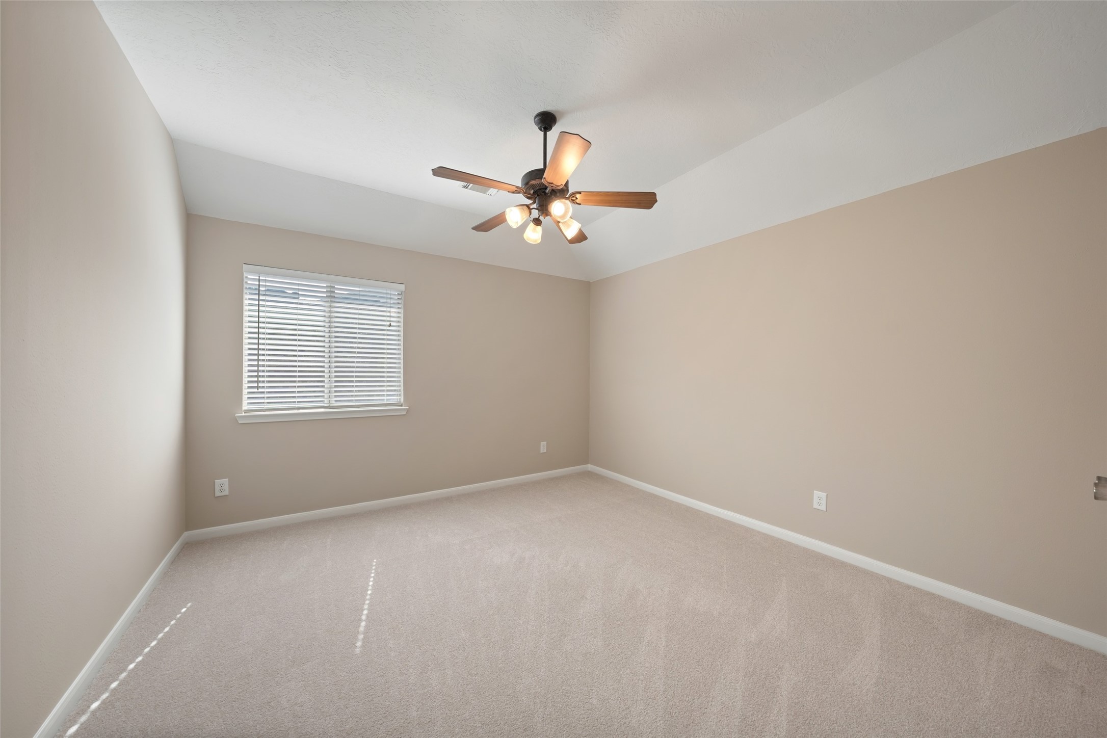 13422 Yaupon Holly Lane Property Photo 29