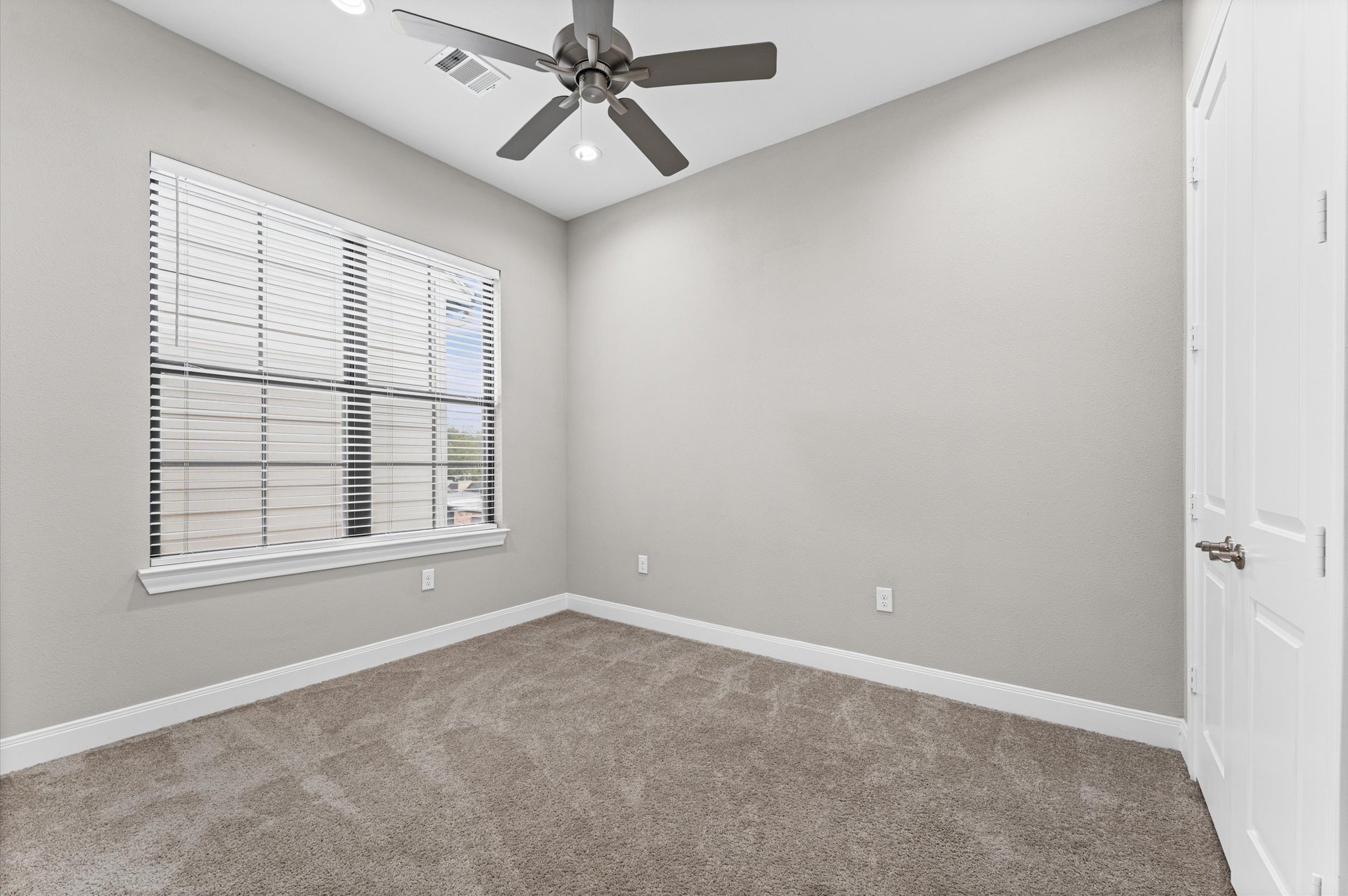 3339 Beverly Forest Drive Property Photo 26