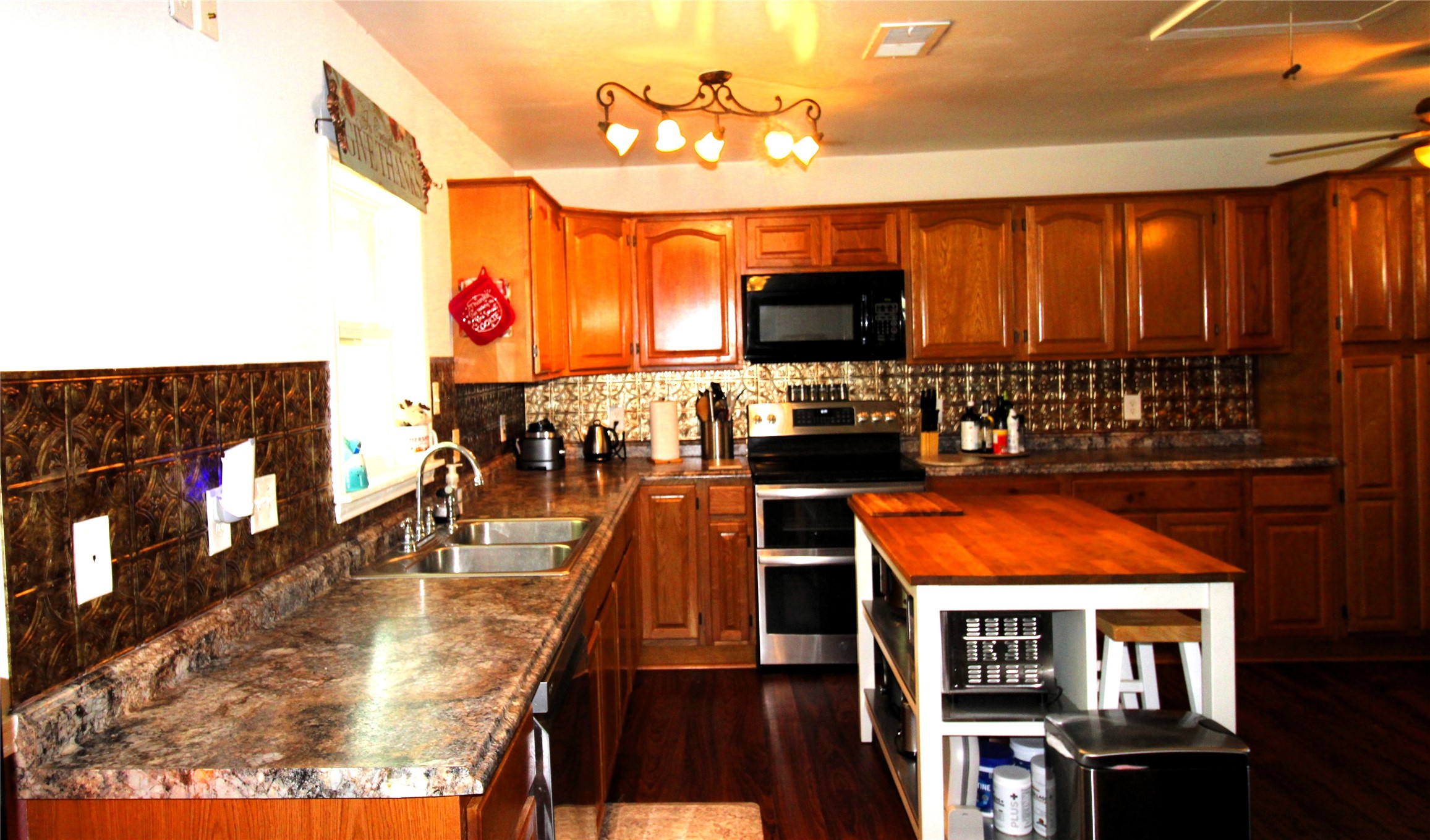 303 N 9th Street Property Photo 7