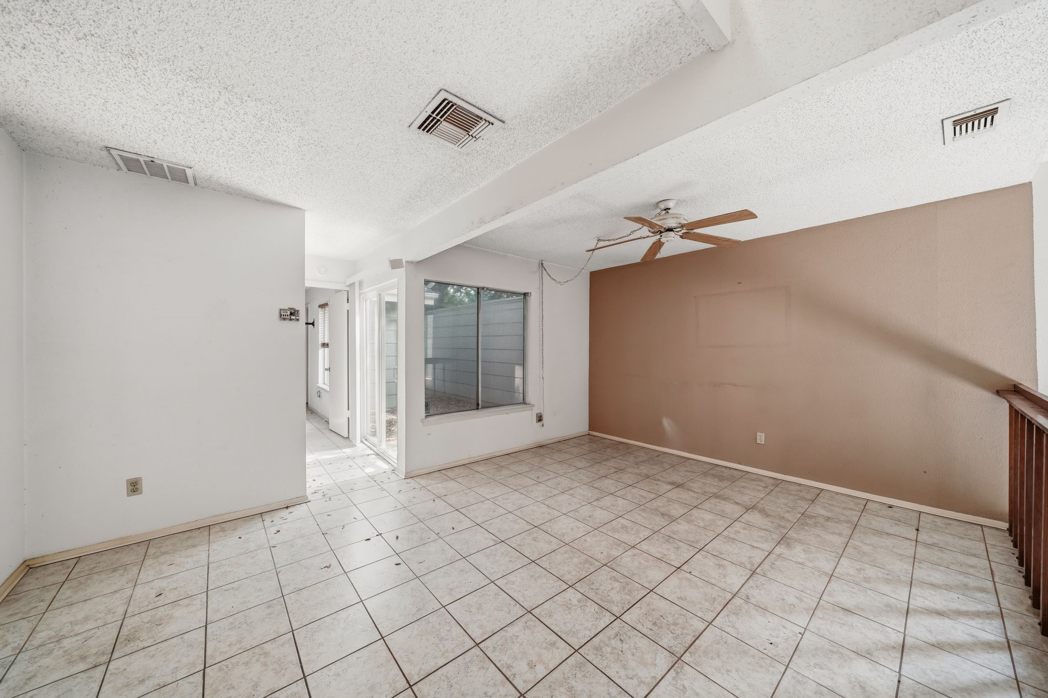12918 Wirevine Lane Property Photo 2