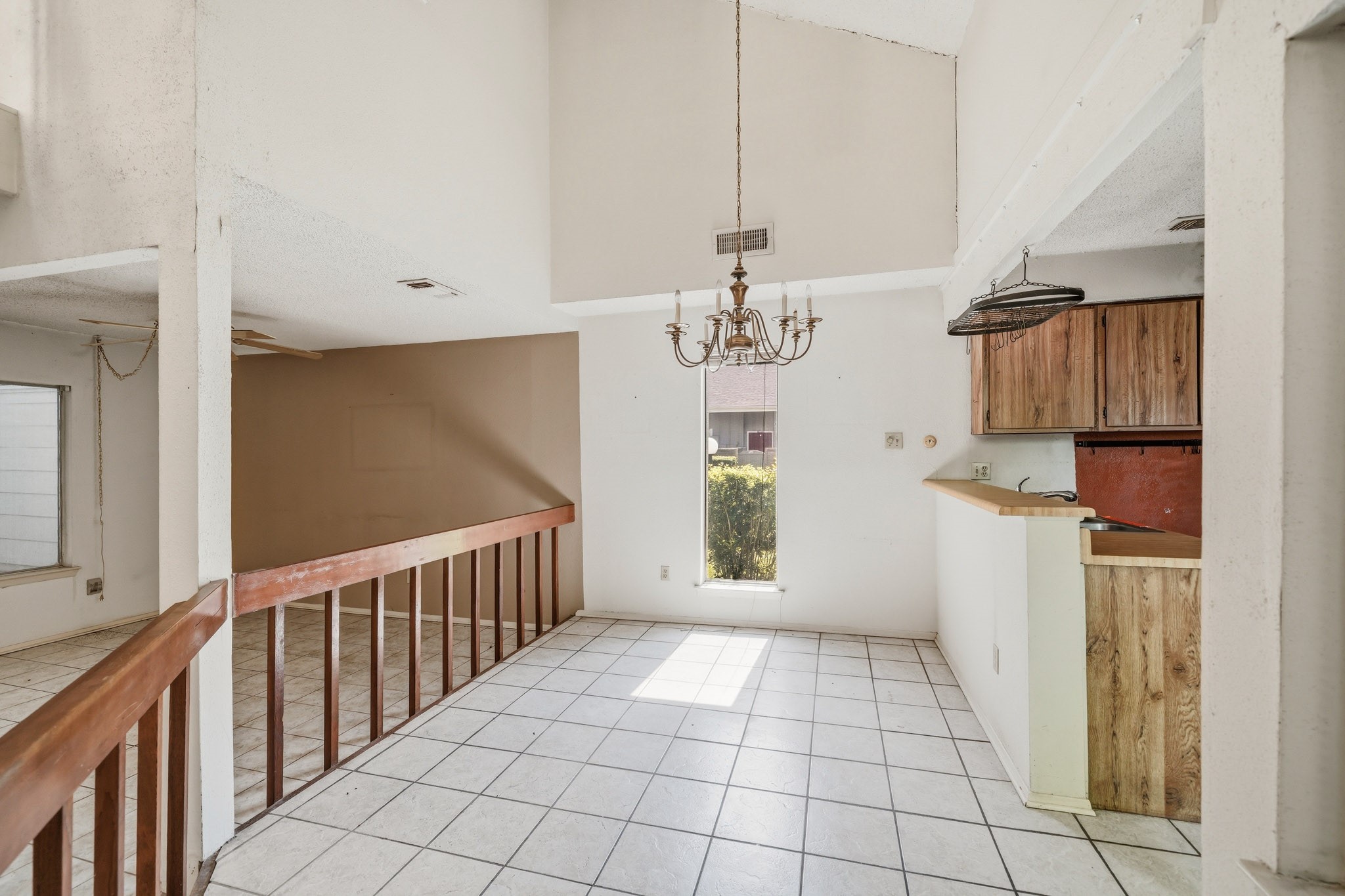 12918 Wirevine Lane Property Photo 4