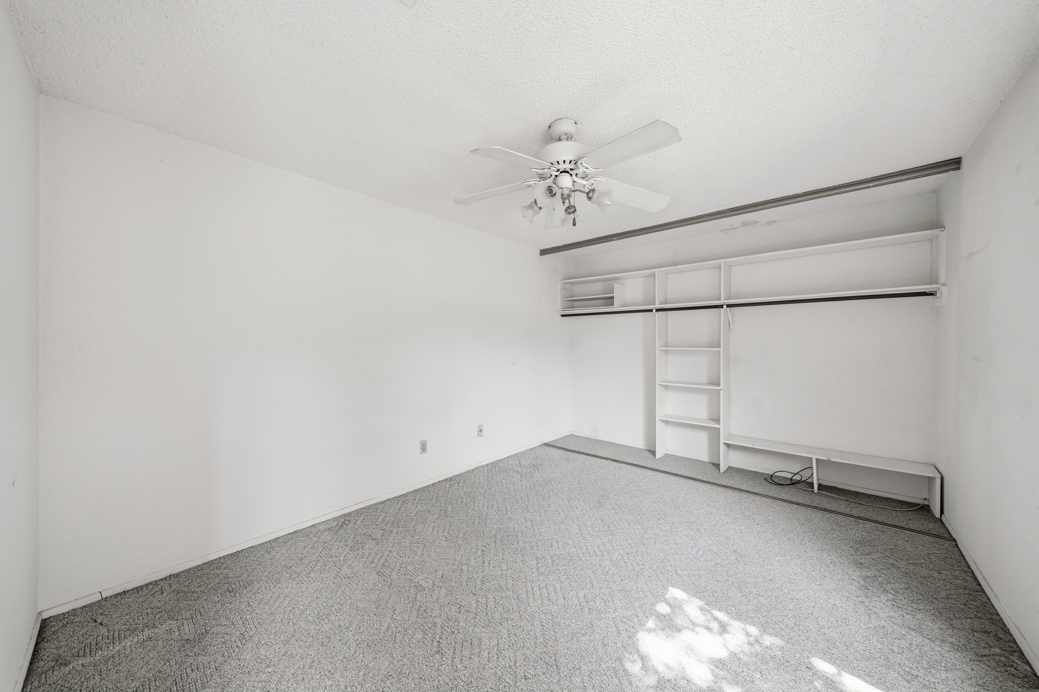 12918 Wirevine Lane Property Photo 8