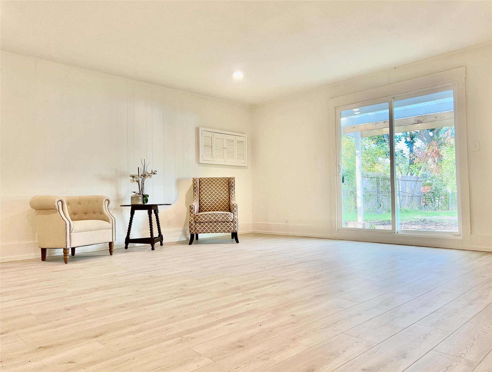 319 Wisteria Street Property Photo 4