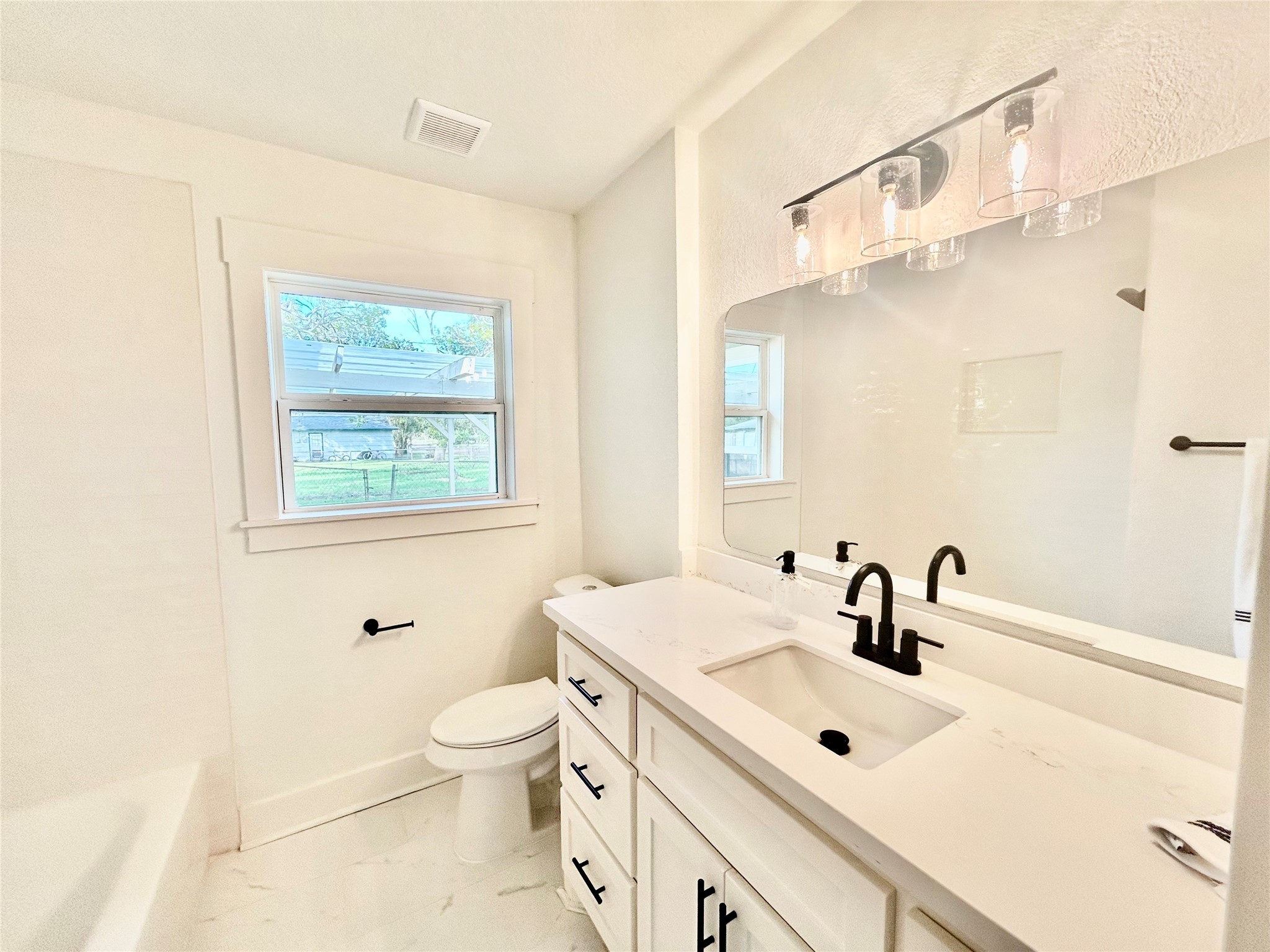 319 Wisteria Street Property Photo 24