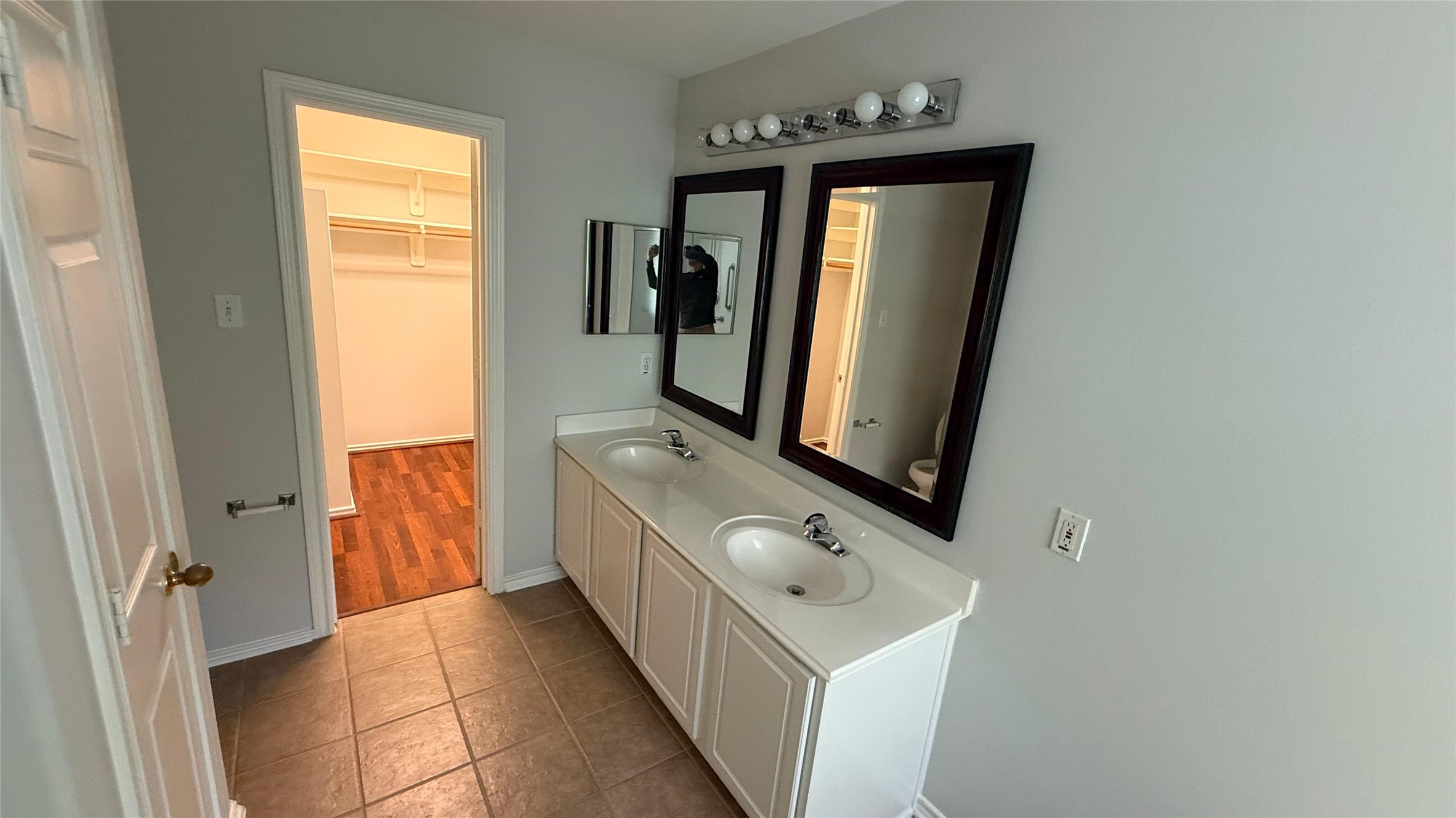 35 Ledgestone Pl Property Photo 18