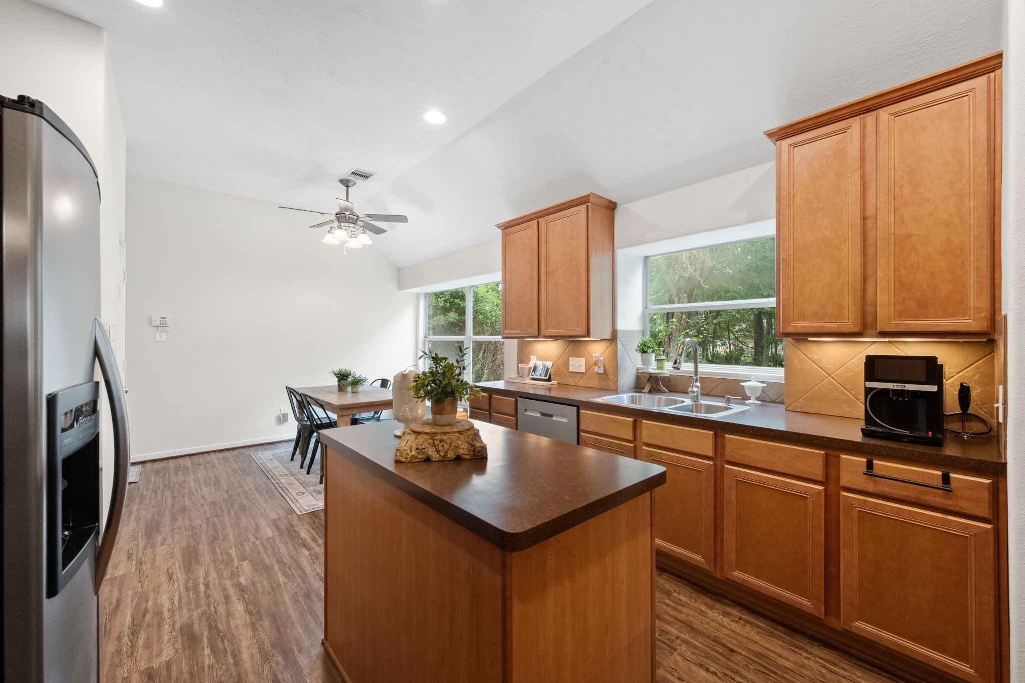 15906 Dunes Drive Property Photo 12