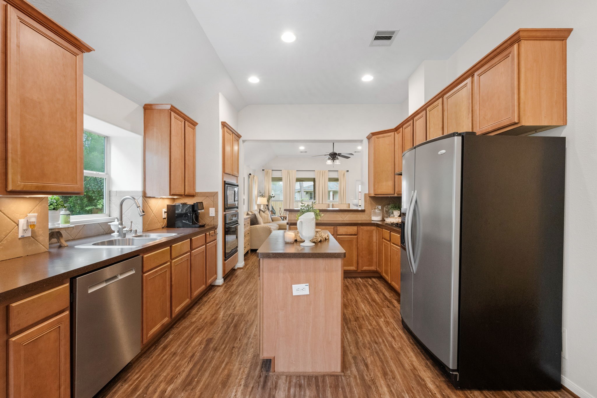 15906 Dunes Drive Property Photo 13