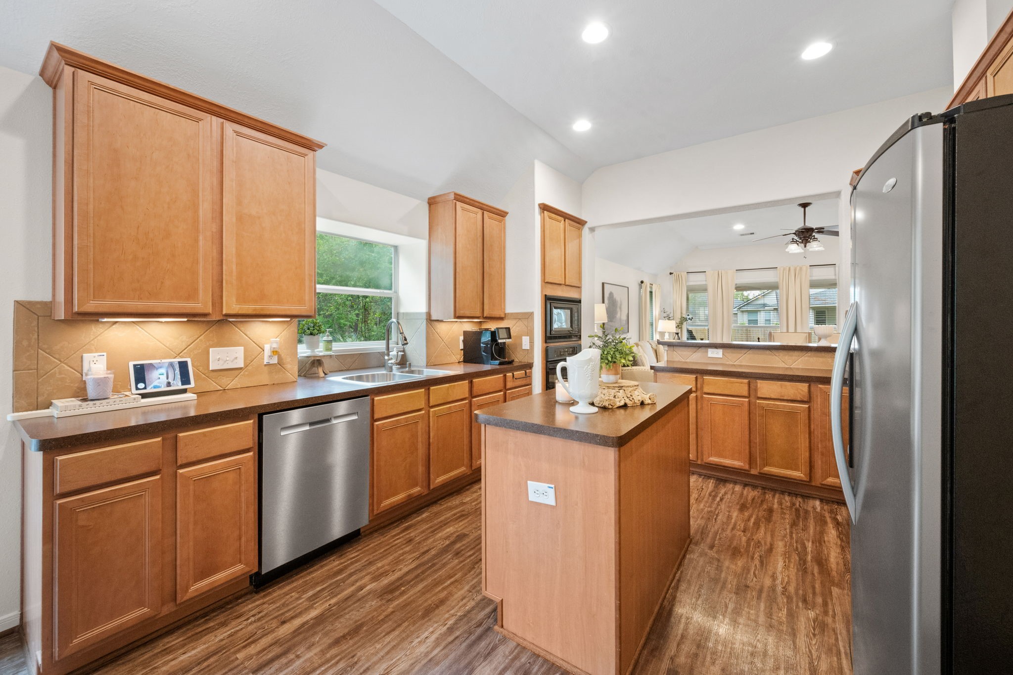 15906 Dunes Drive Property Photo 14