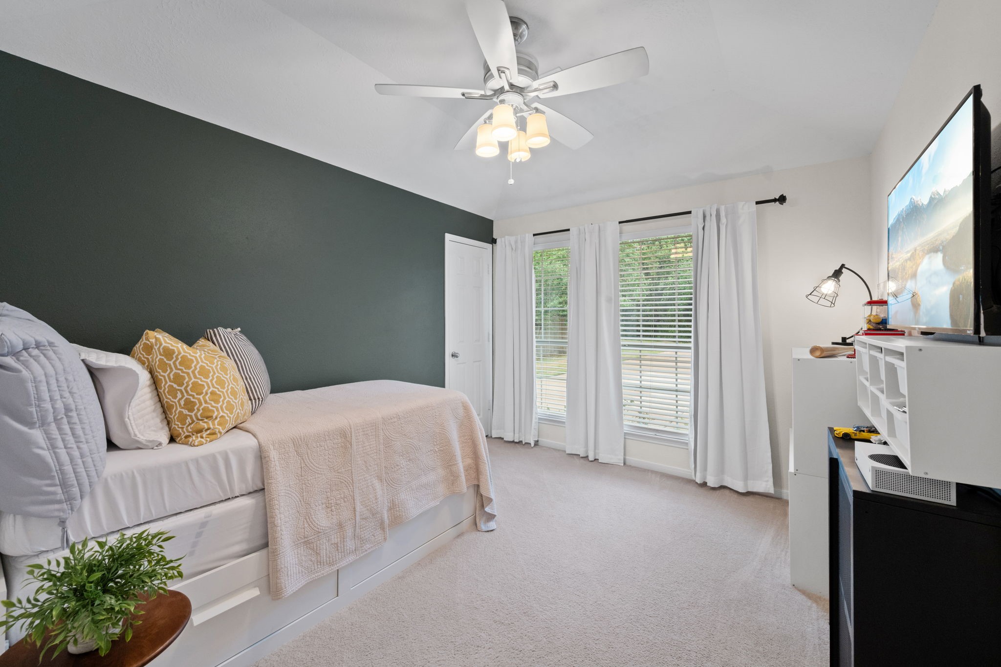 15906 Dunes Drive Property Photo 23