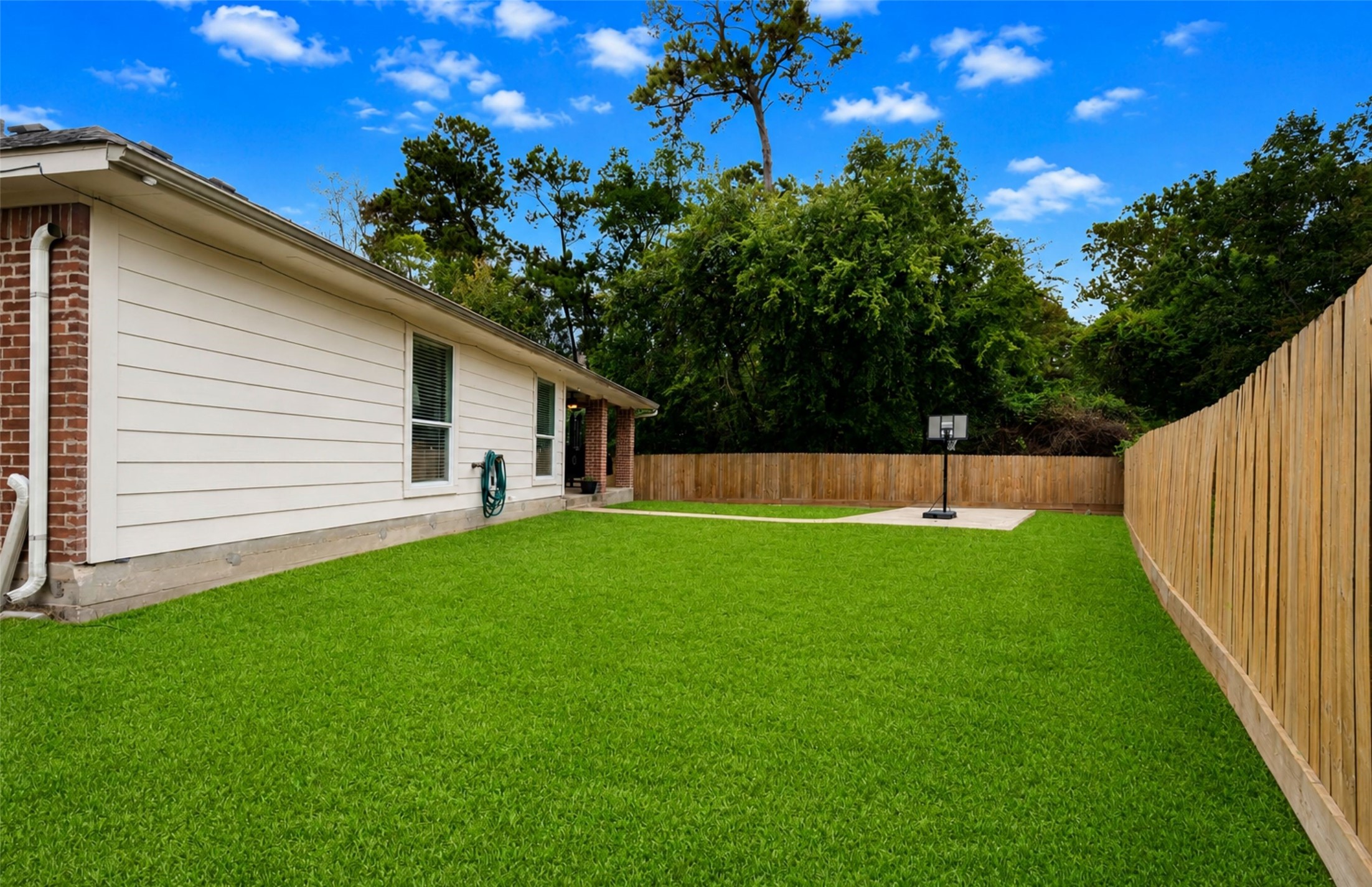 15906 Dunes Drive Property Photo 28