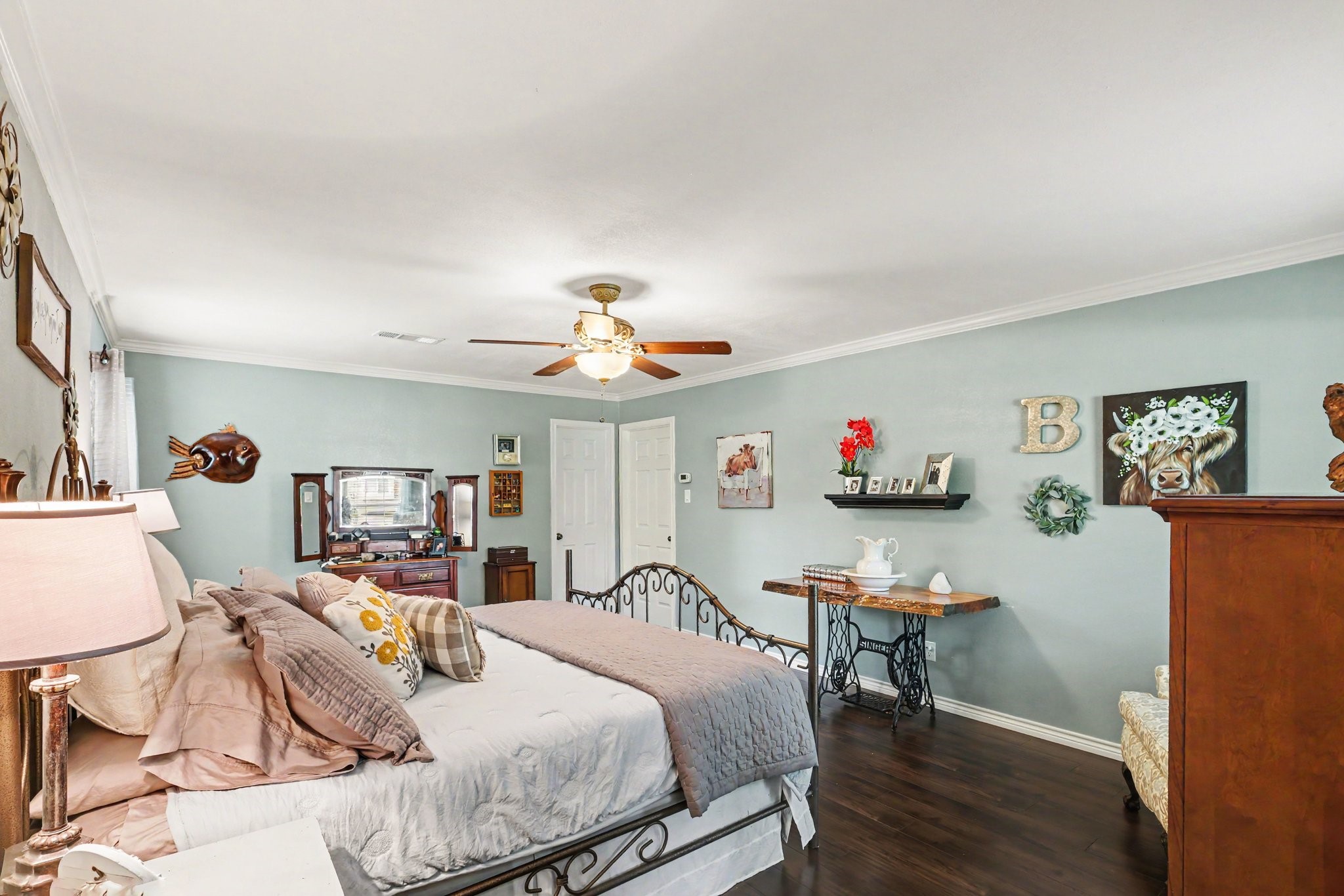 6711 Campden Drive Property Photo 14