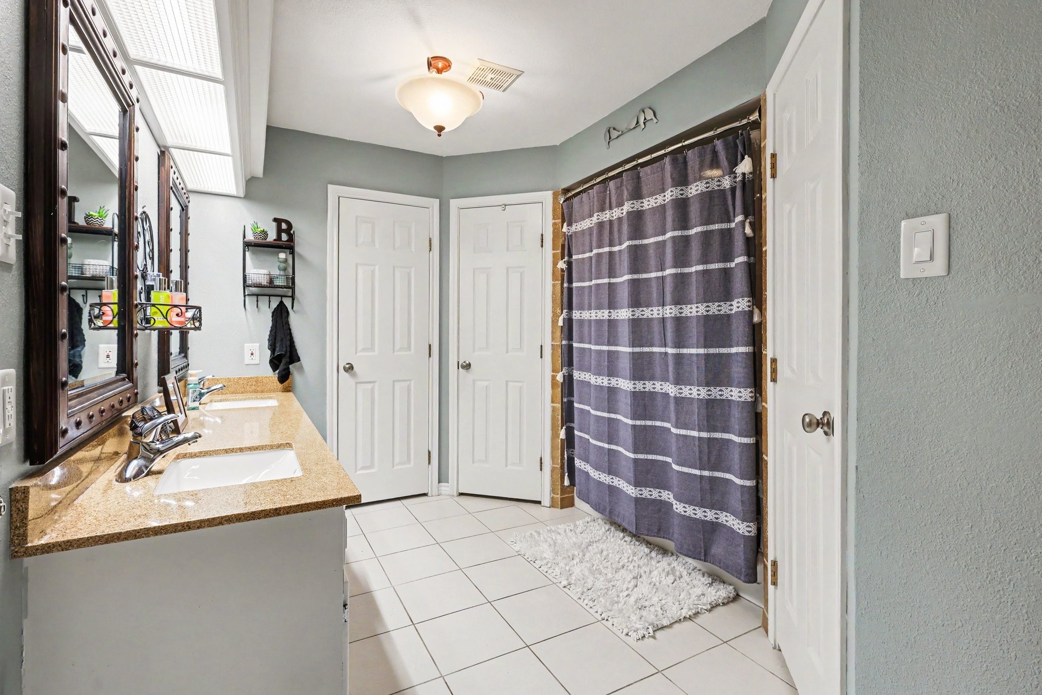 6711 Campden Drive Property Photo 16