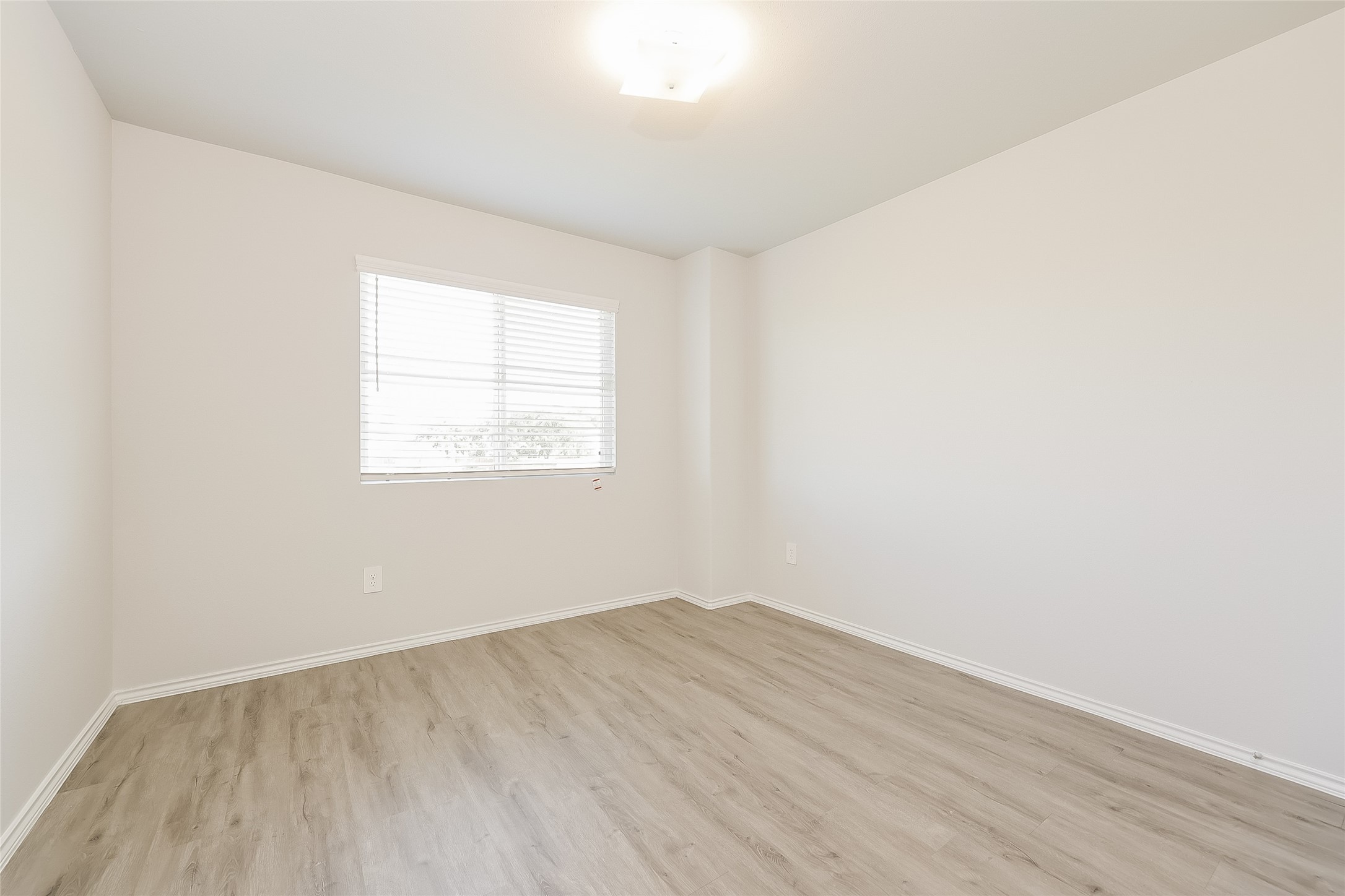 943 Imperial Heights Drive Property Photo 9