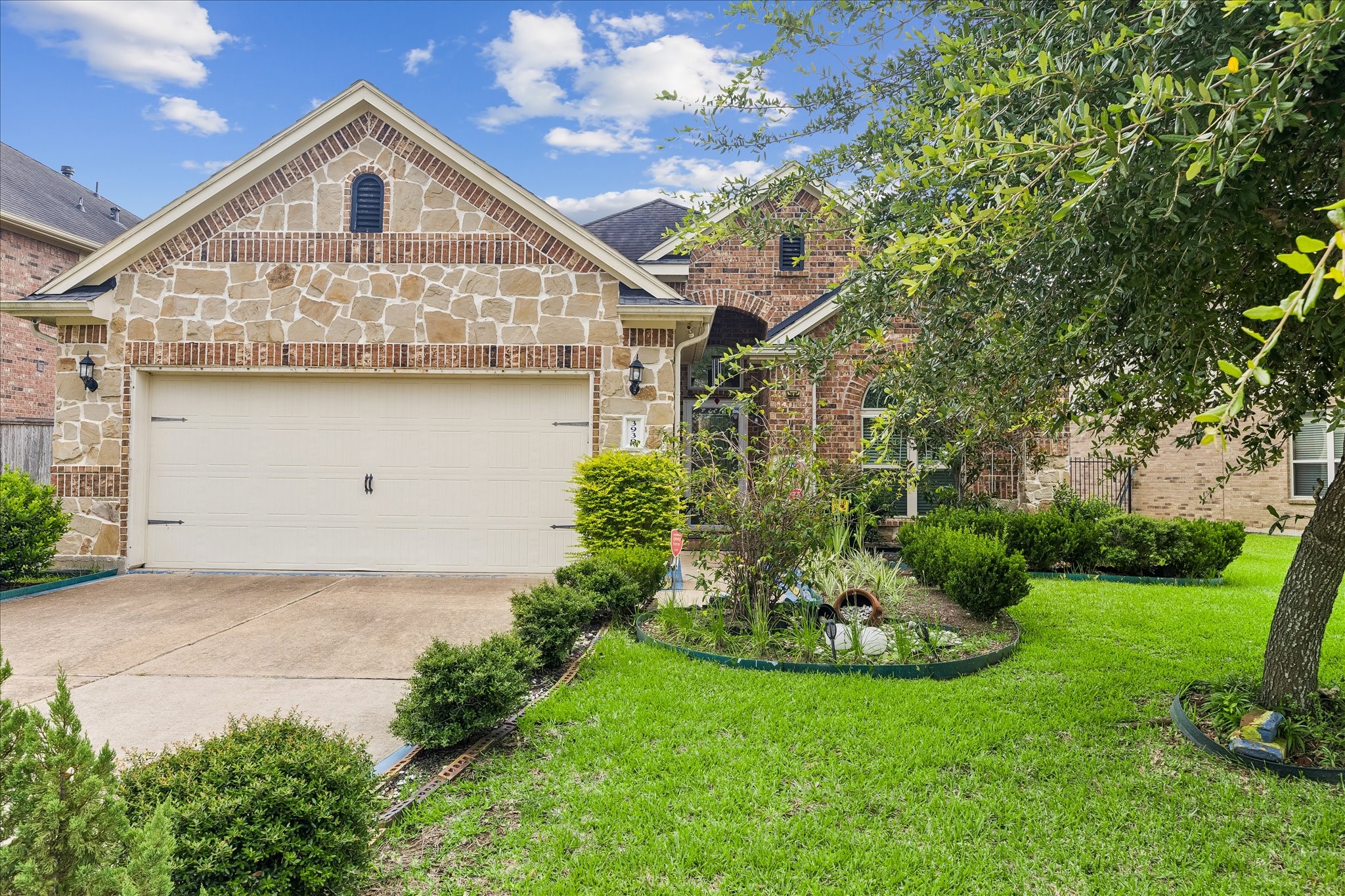 3939 Catania Bay Court Property Photo 1
