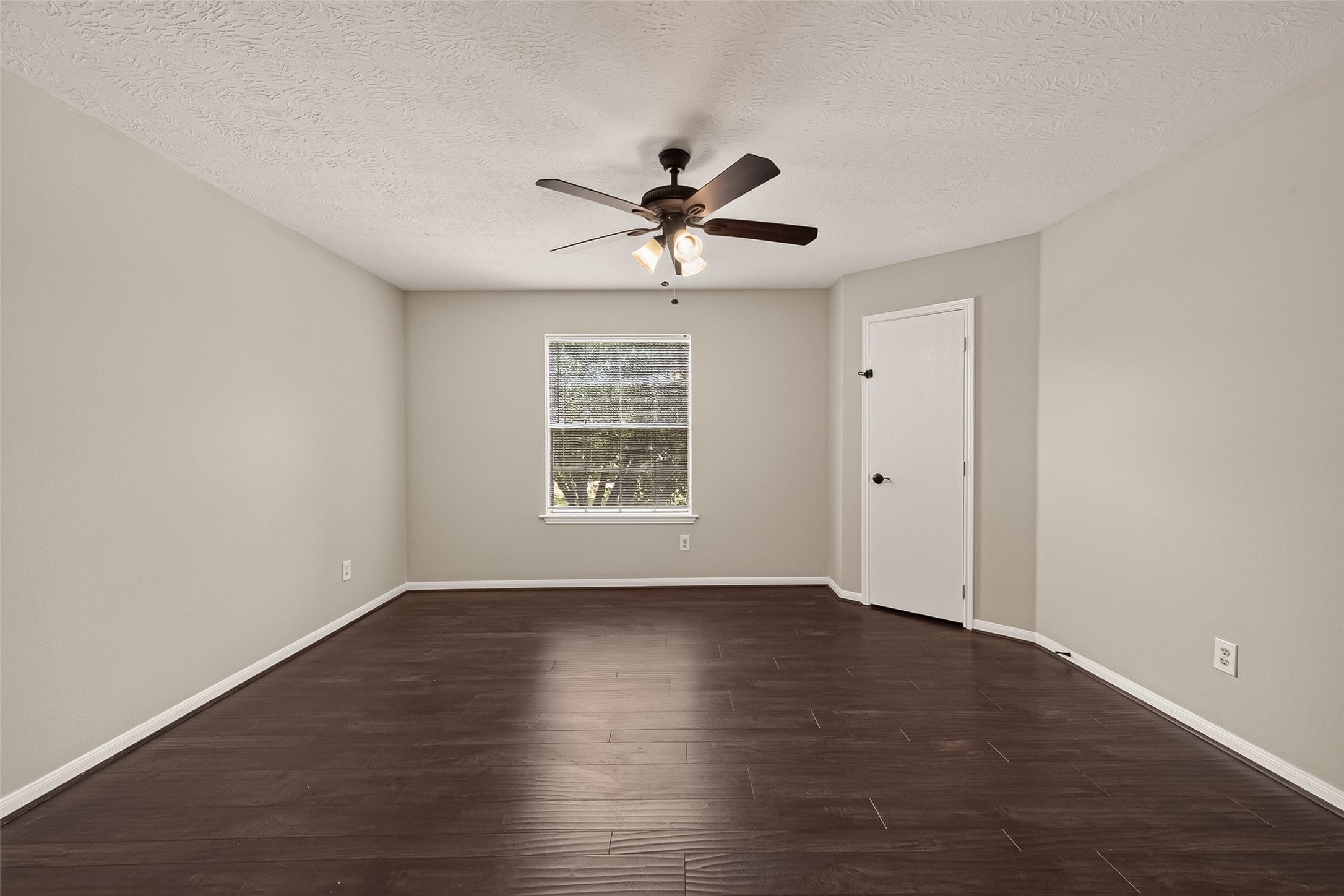 6021 Whispering Lakes Drive Property Photo 30