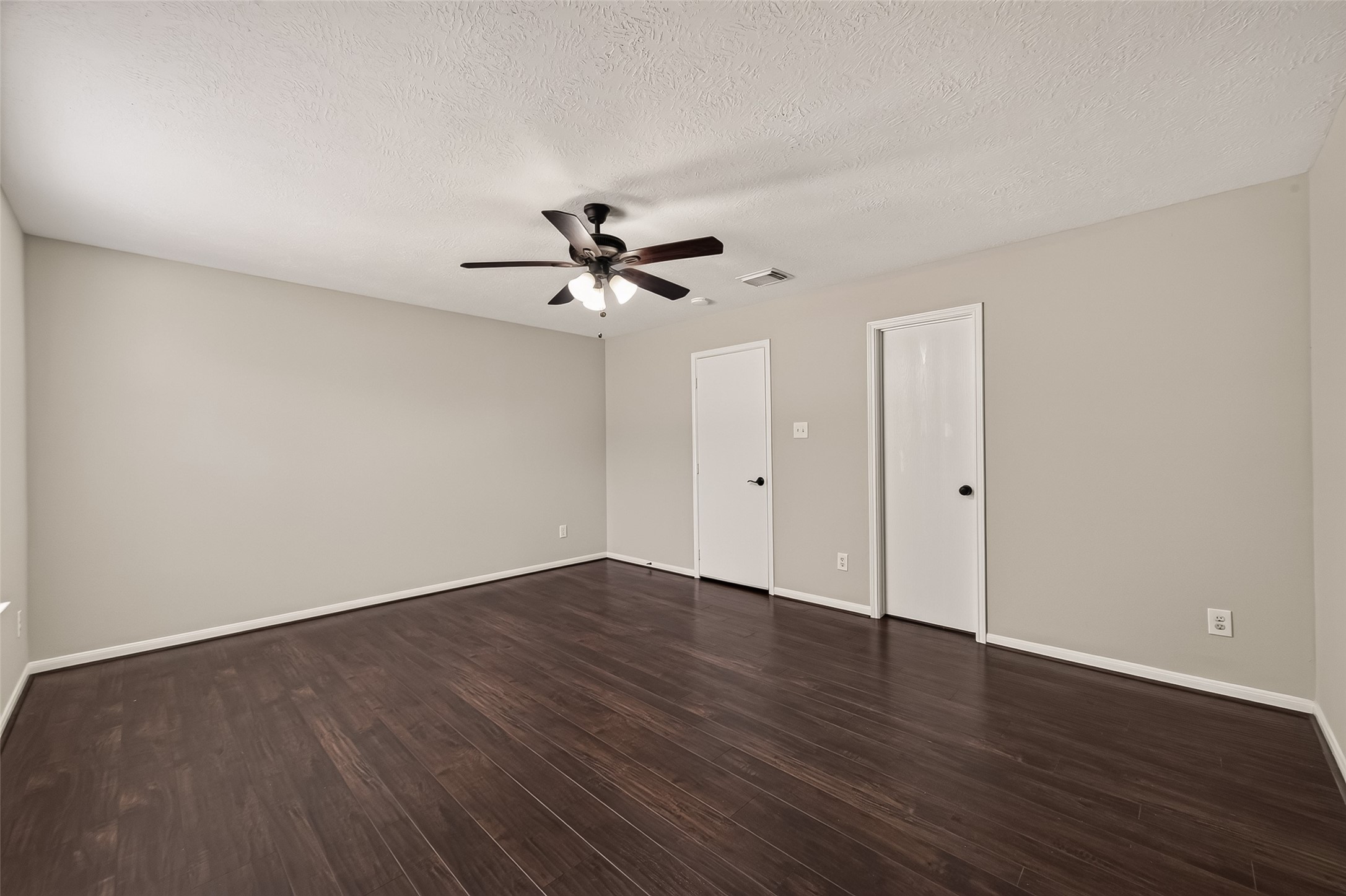 6021 Whispering Lakes Drive Property Photo 33