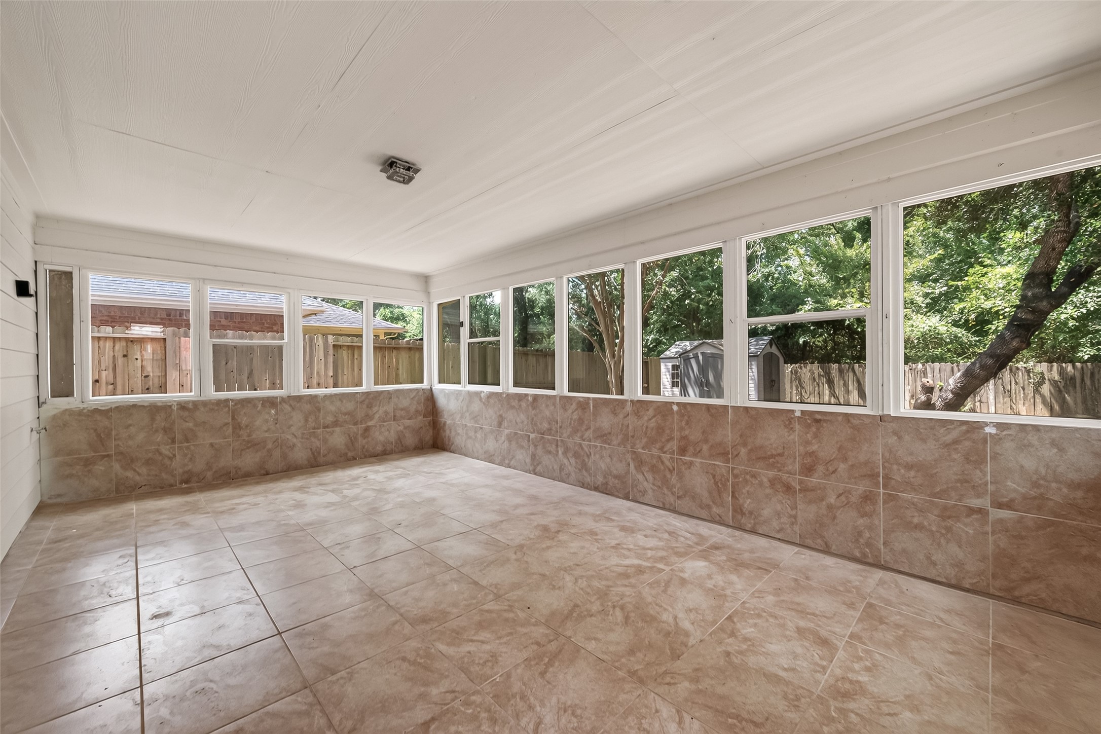 6021 Whispering Lakes Drive Property Photo 41