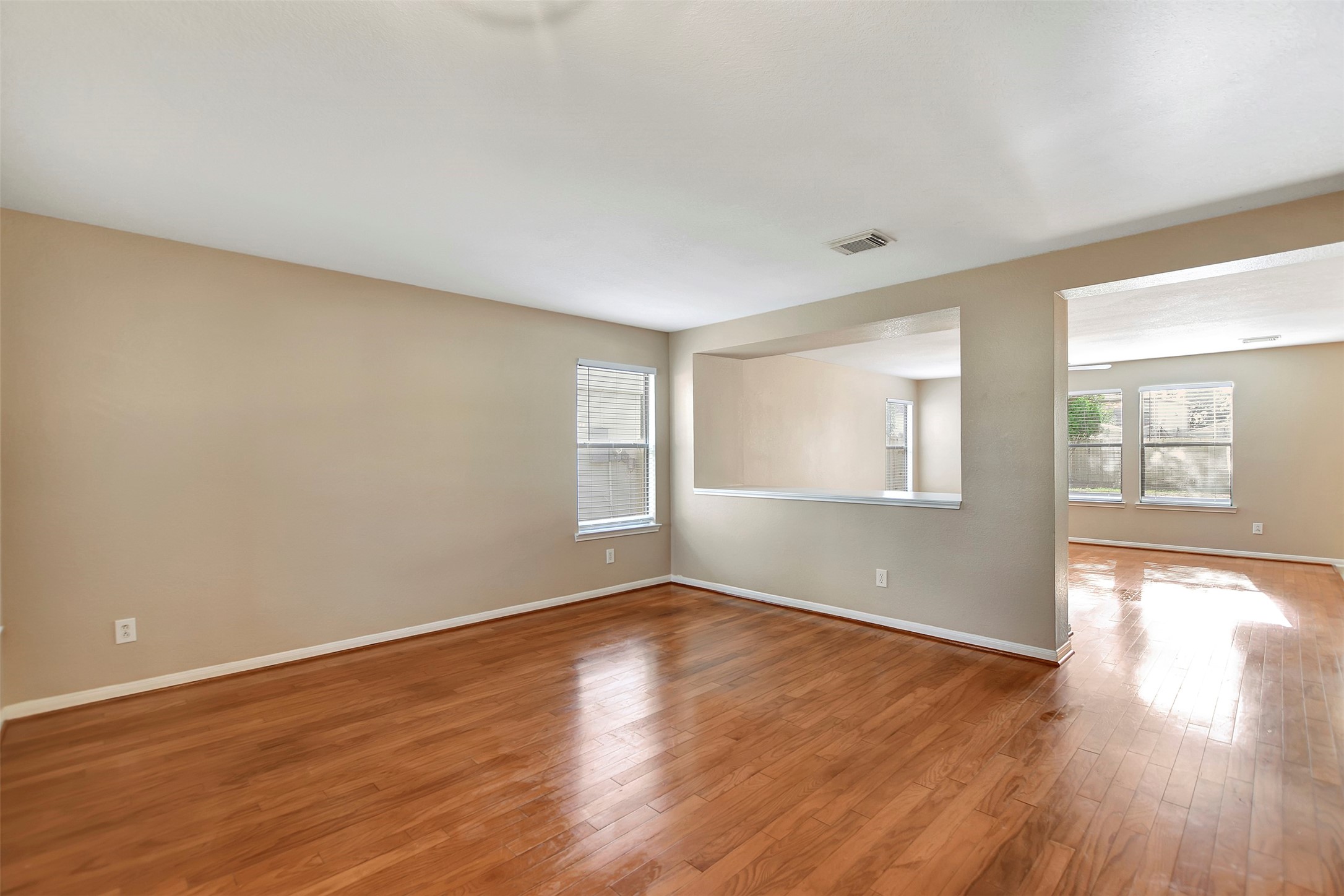 3339 Legends Shadow Drive Property Photo 6