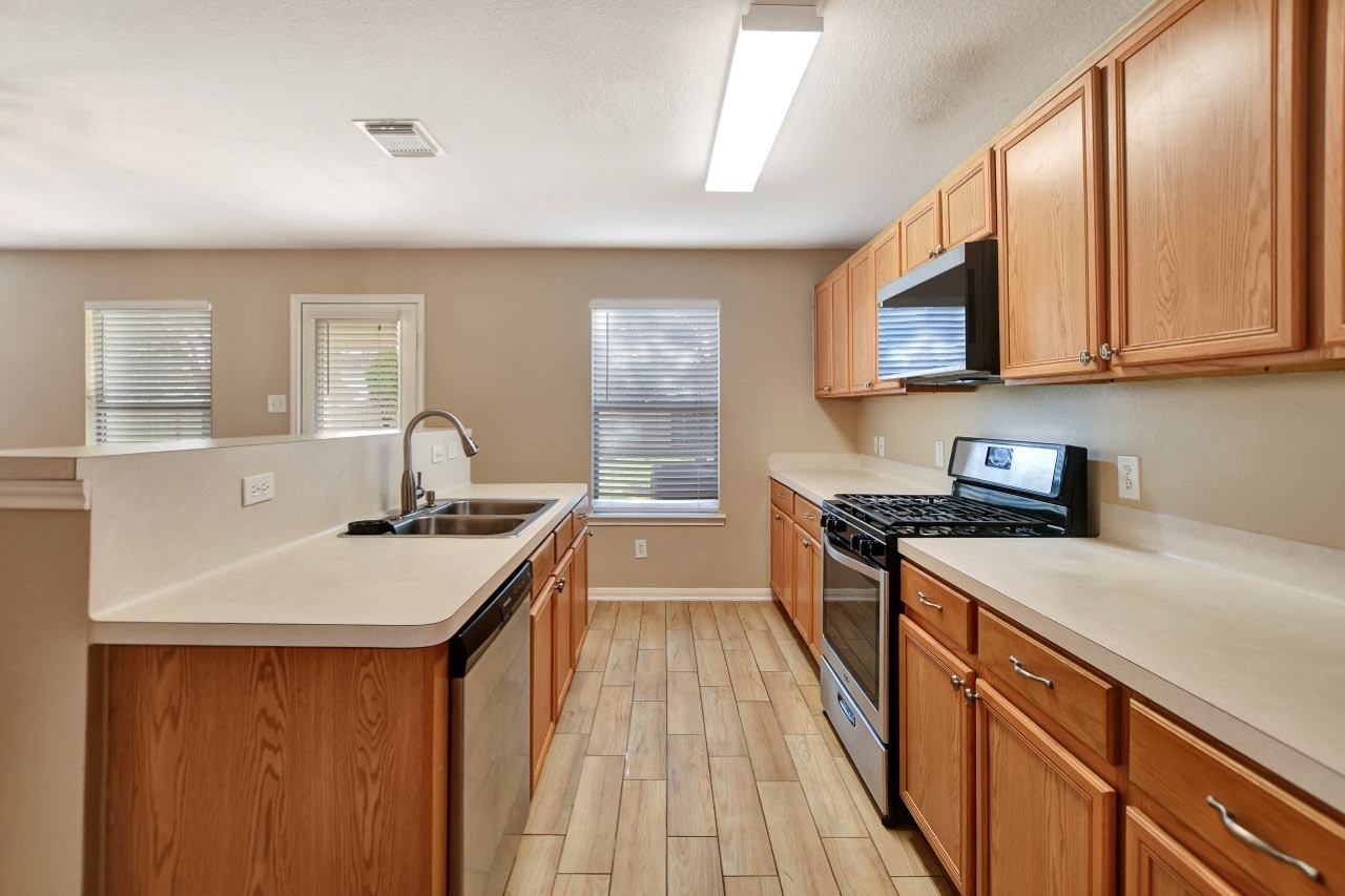 3339 Legends Shadow Drive Property Photo 21