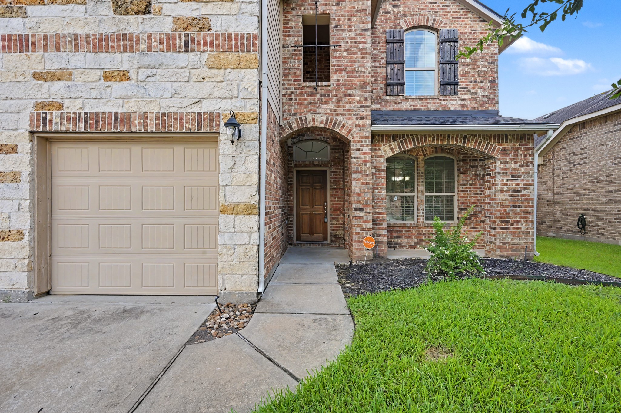 22410 Ebbets Field Drive Property Photo 3