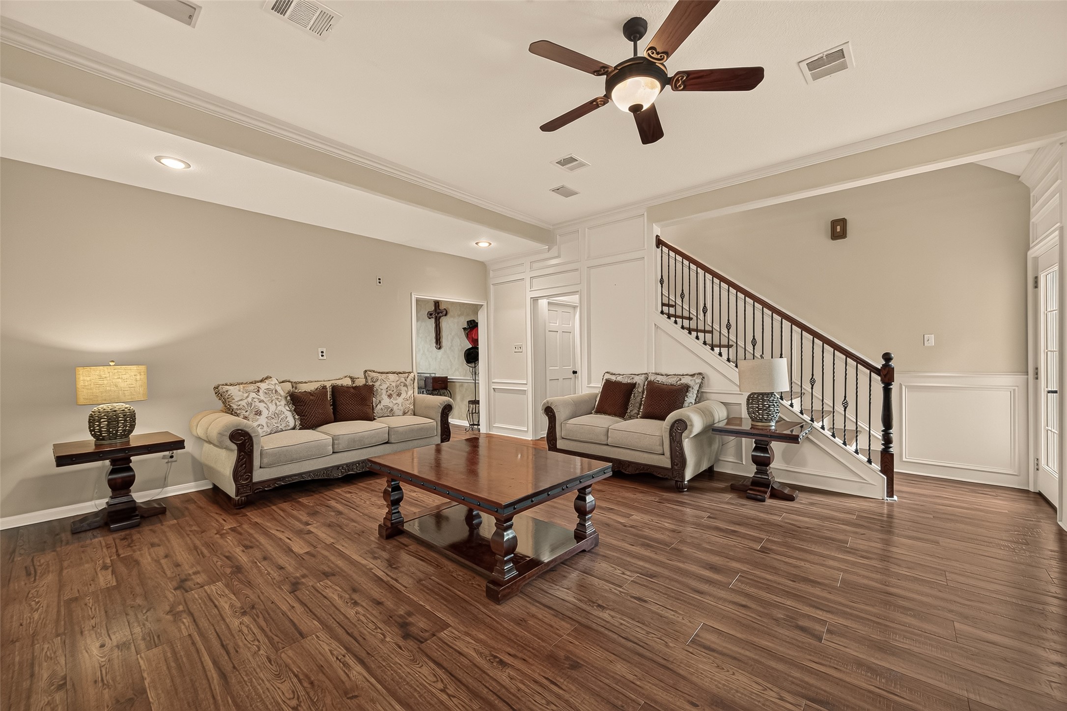 18331 Longcliffe Drive Property Photo 13