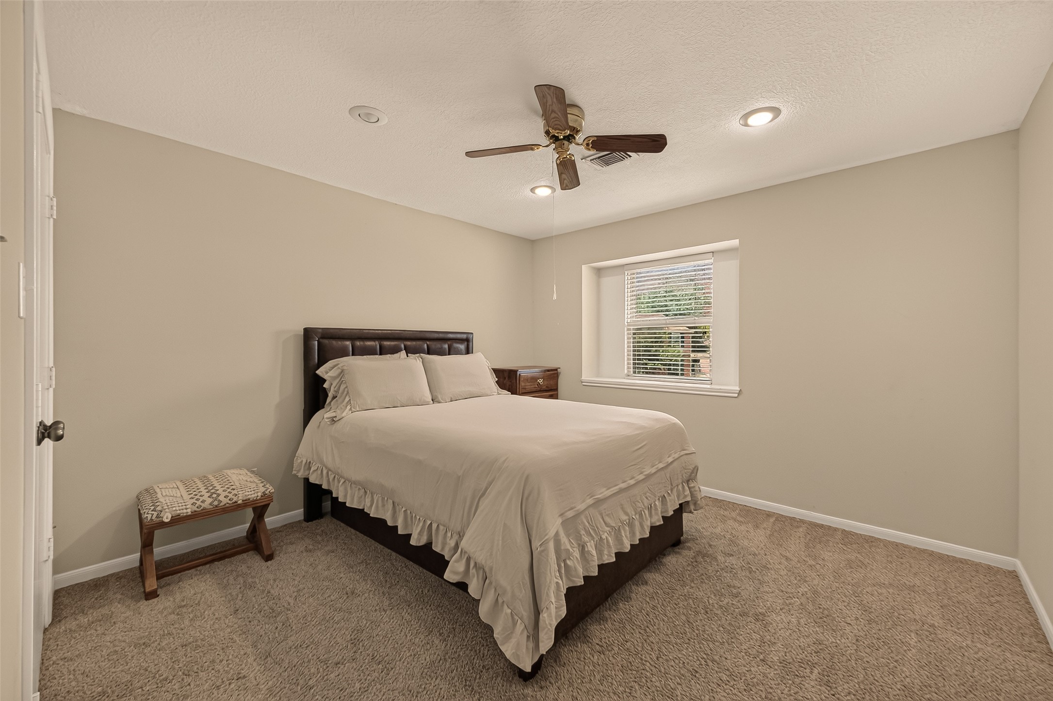18331 Longcliffe Drive Property Photo 25
