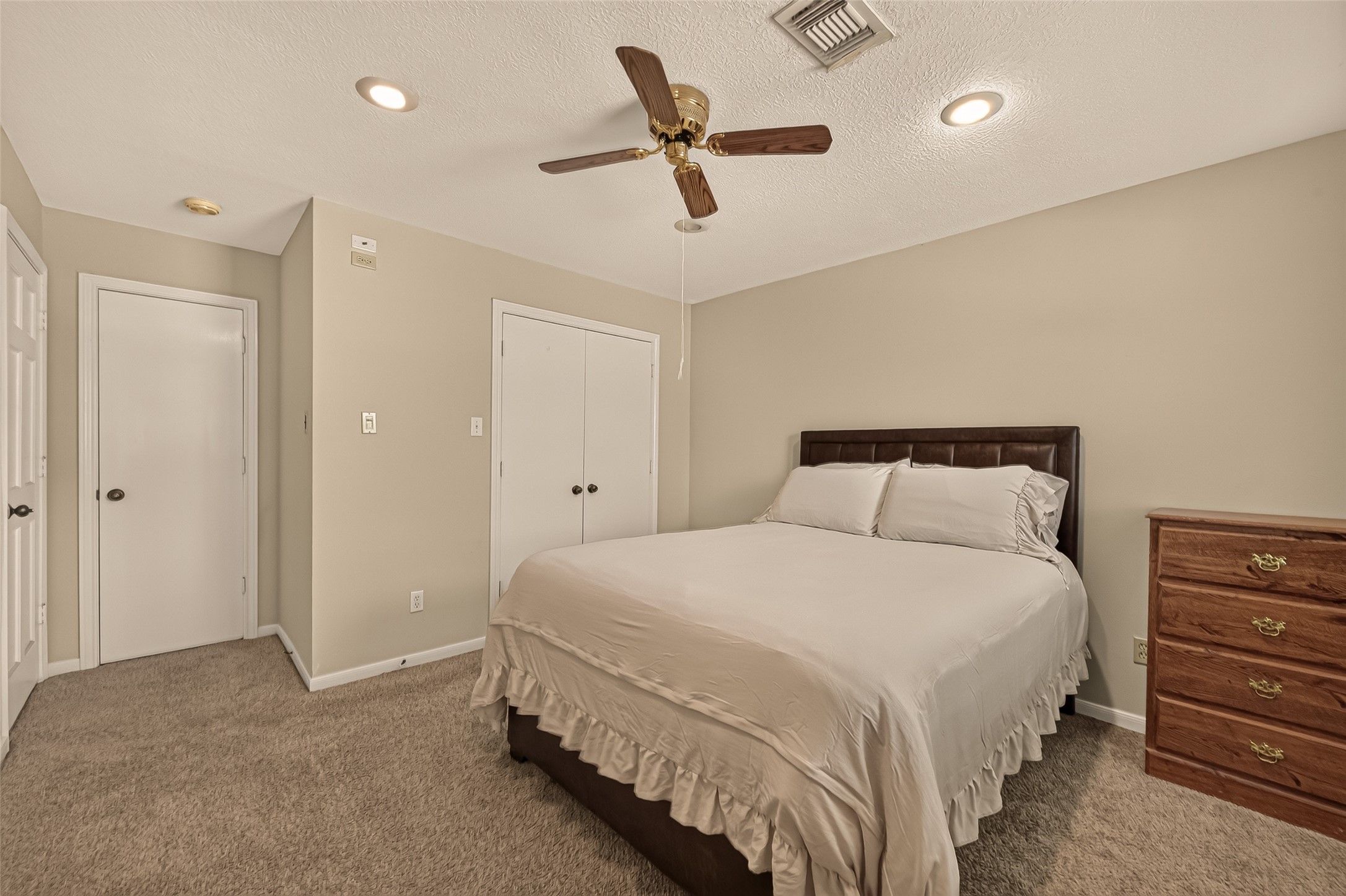 18331 Longcliffe Drive Property Photo 26