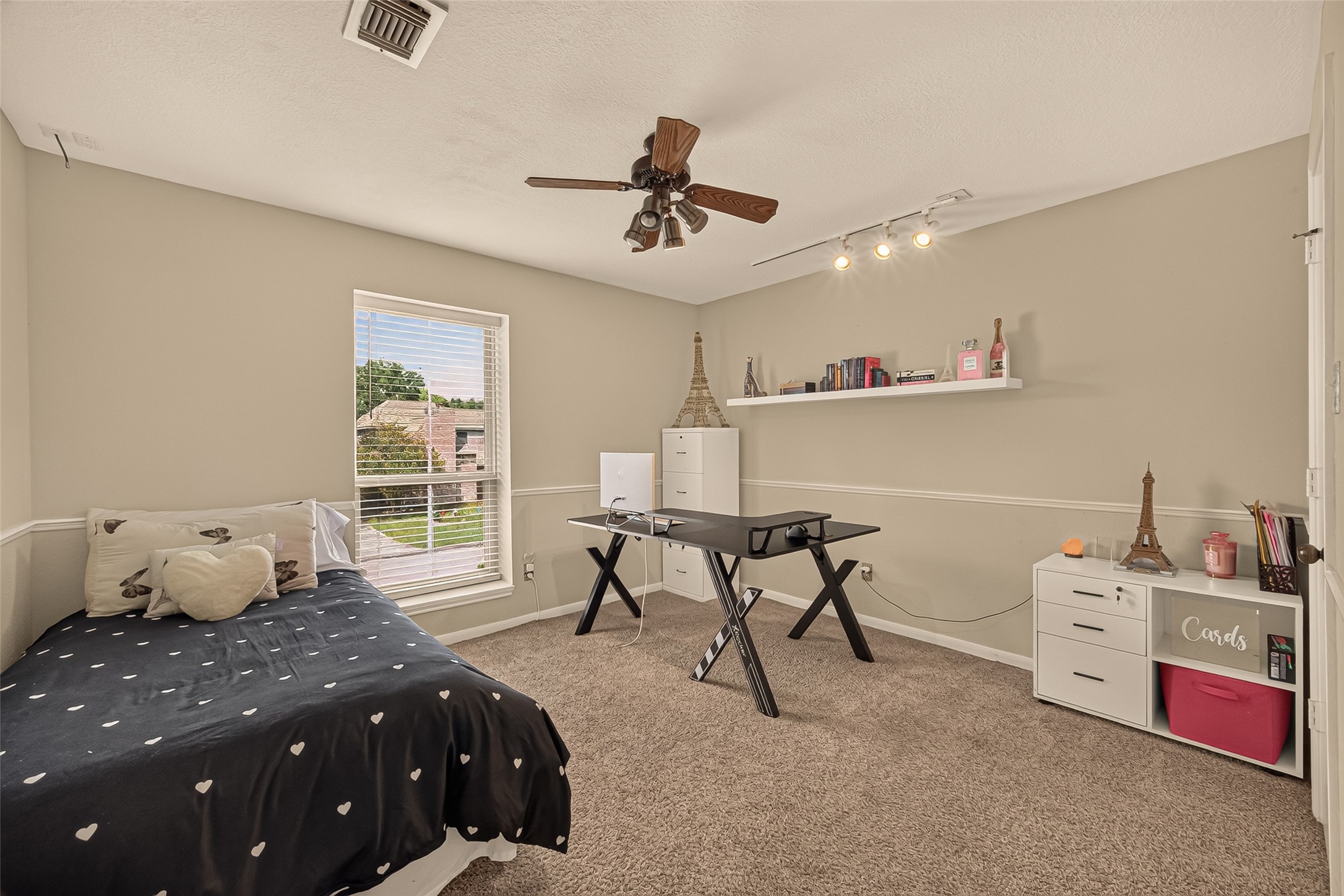 18331 Longcliffe Drive Property Photo 34