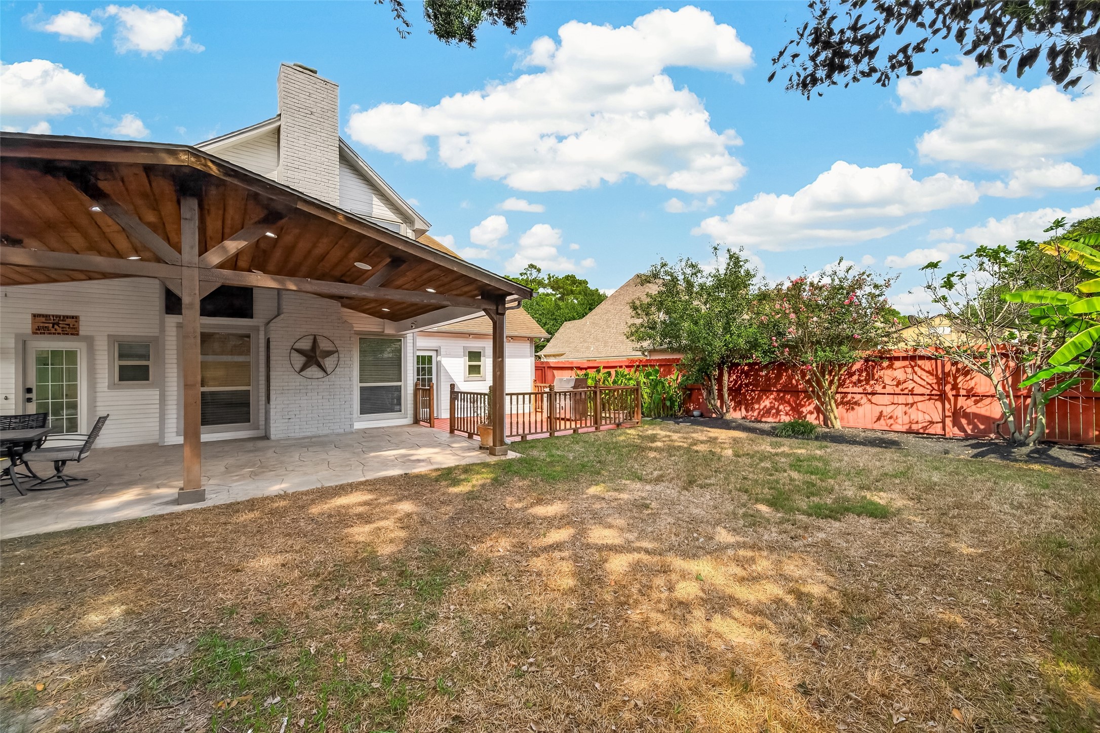 18331 Longcliffe Drive Property Photo 47