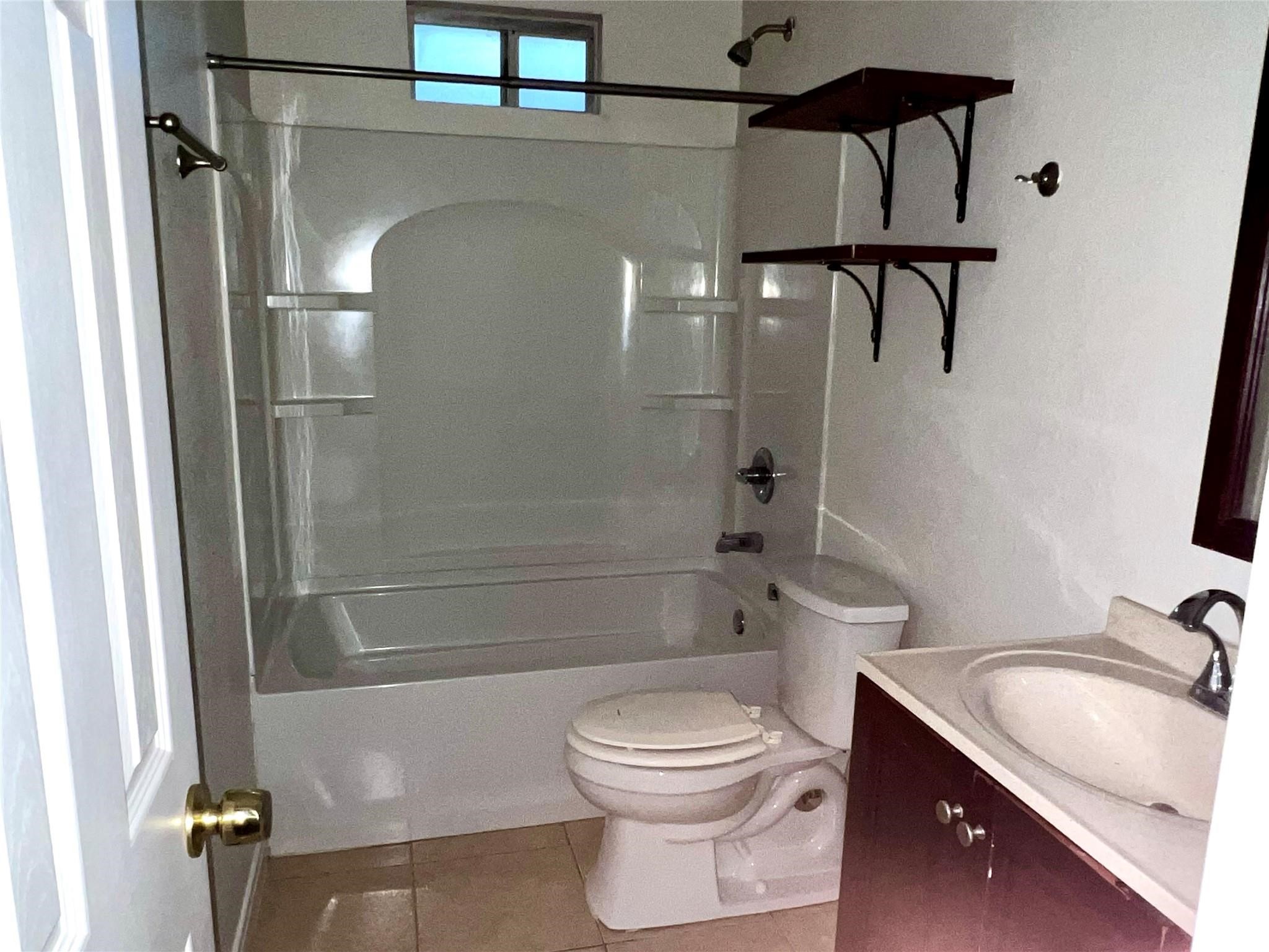 4725 10th Street Property Photo 5