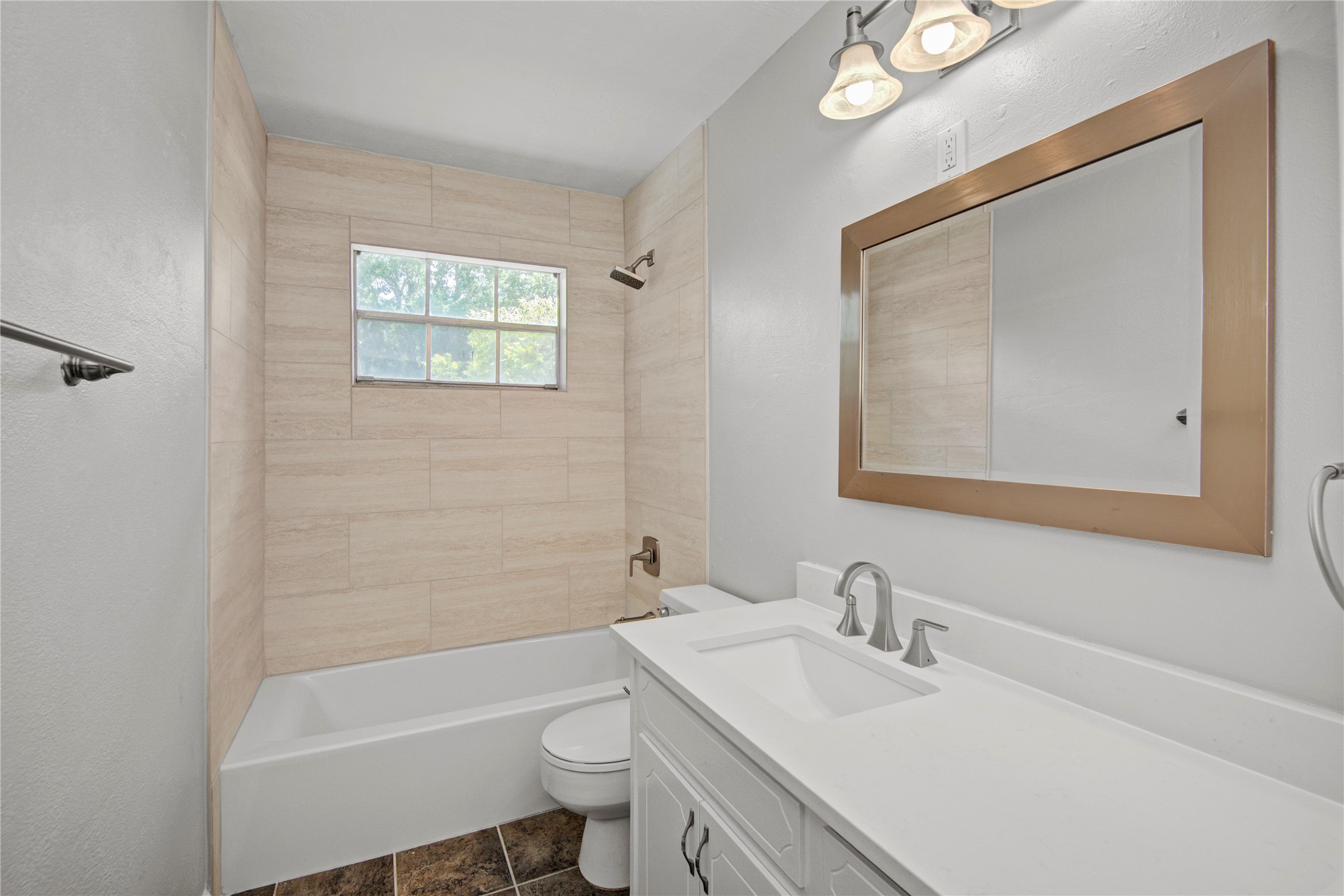 15702 Wandering Trail Property Photo 24