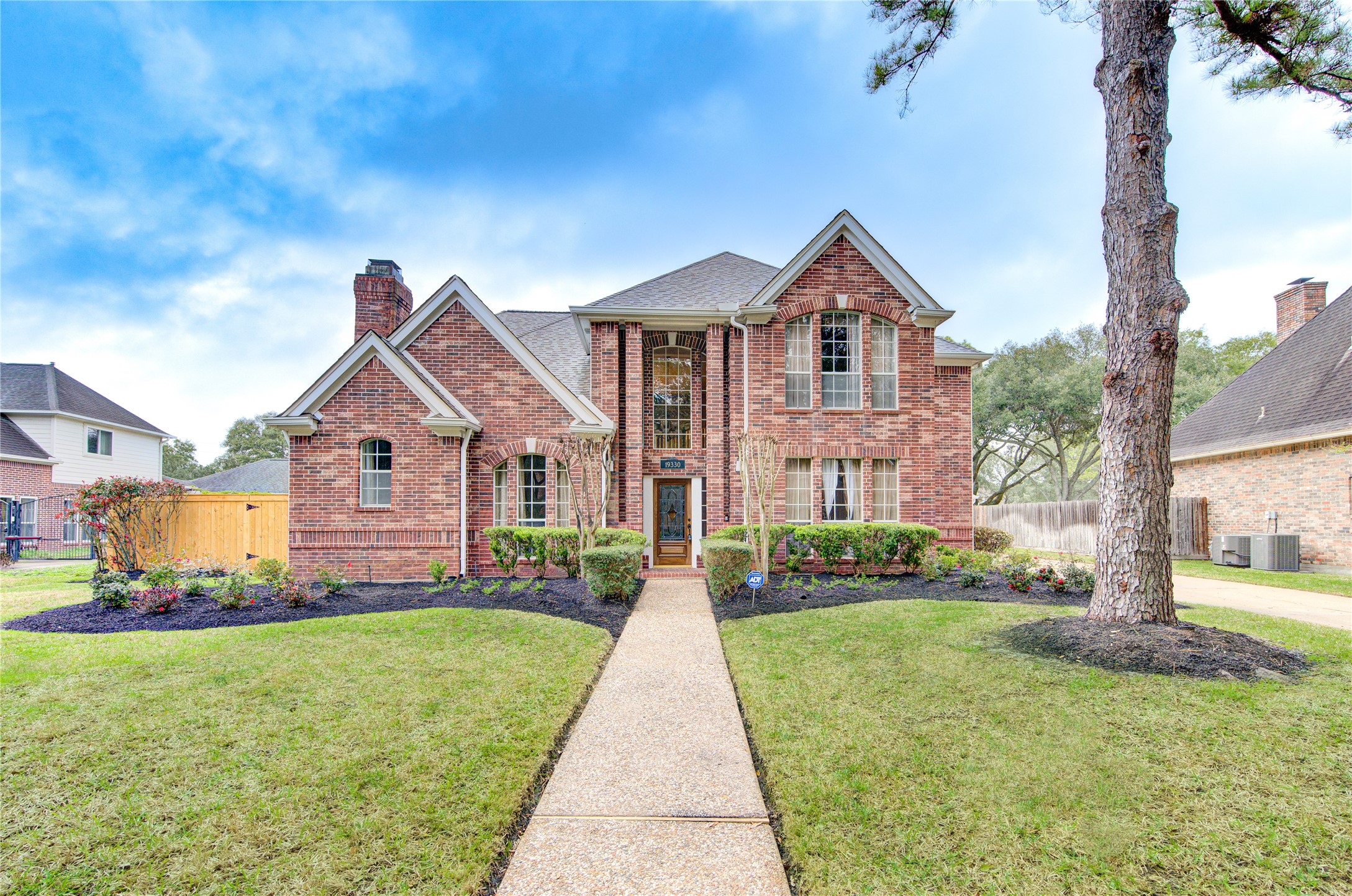 19330 Foxtree Lane Property Photo