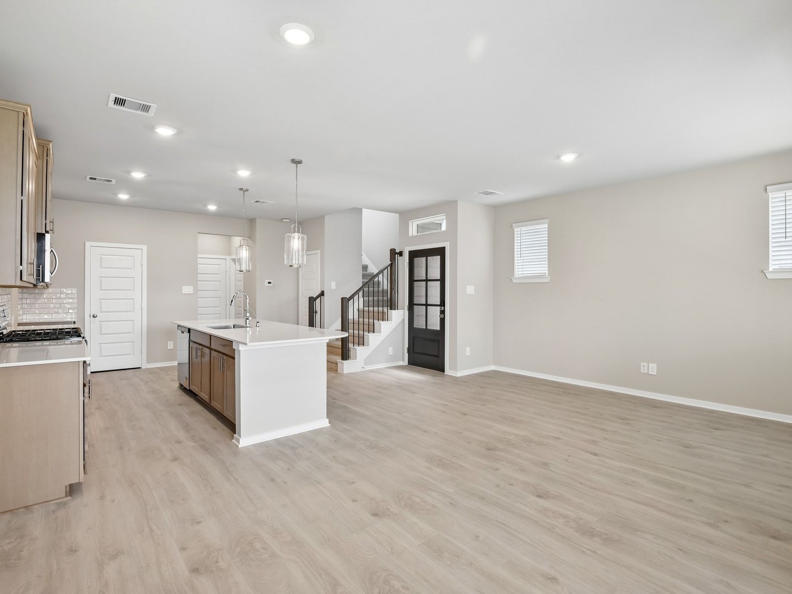 1015 Cedar Place Lane Property Photo 14