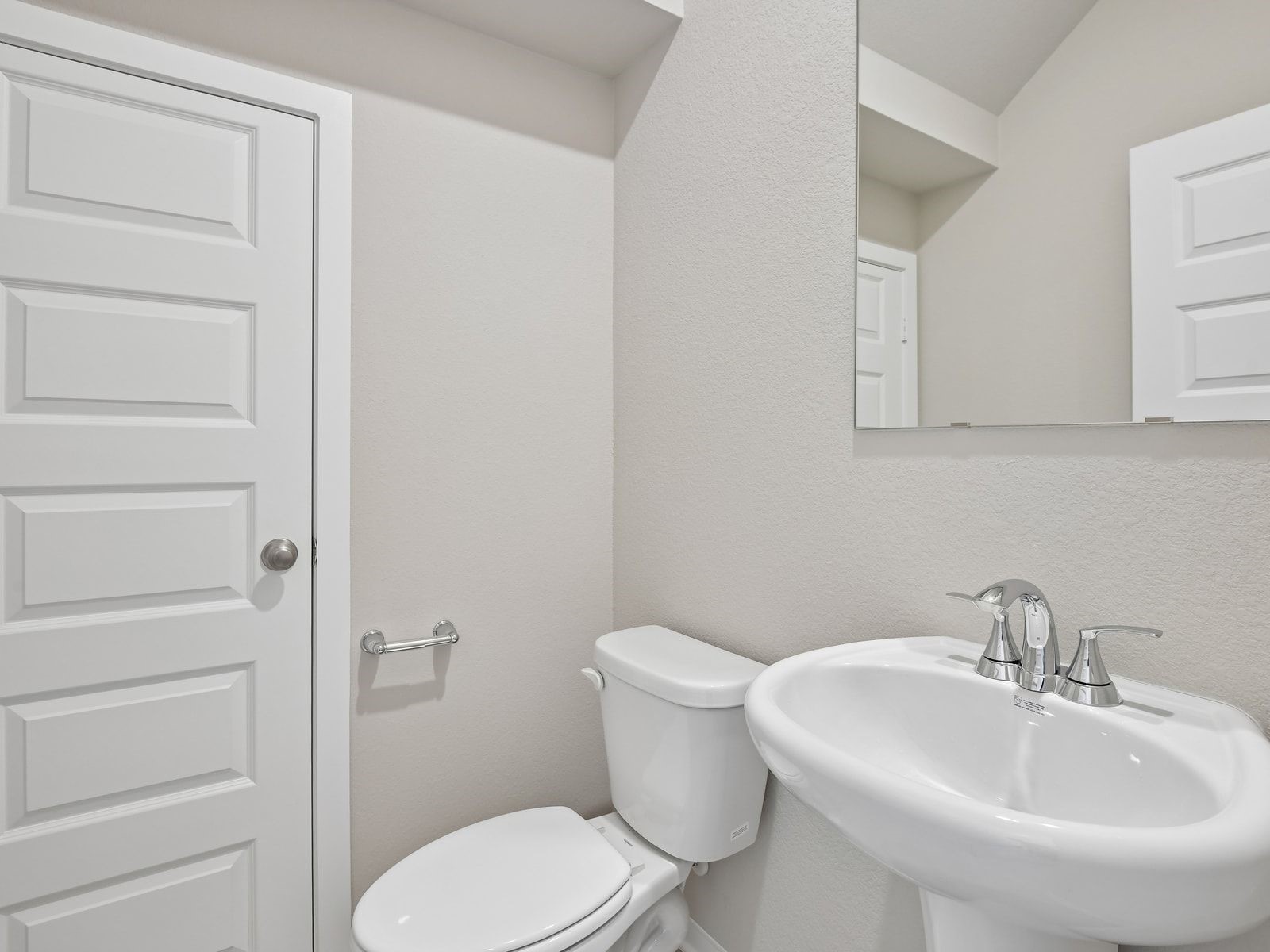 1015 Cedar Place Lane Property Photo 17