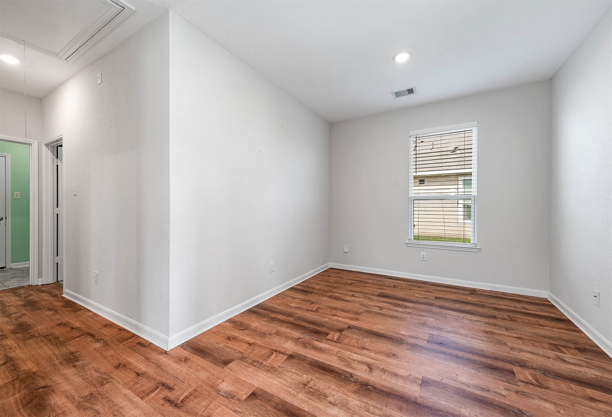 5832 Bluebonnet Lane Property Photo 12