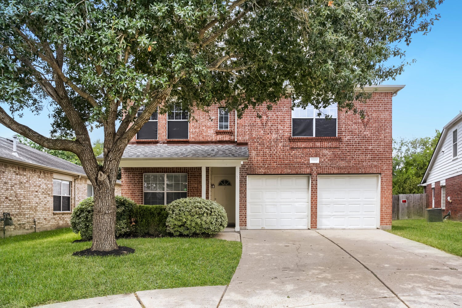 10506 Sugar Trace Drive Property Photo 1