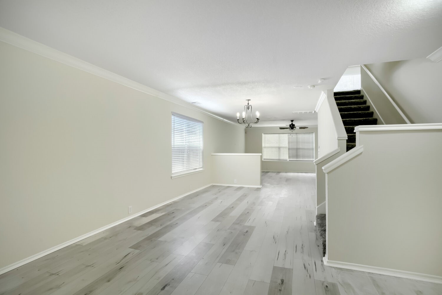 10506 Sugar Trace Drive Property Photo 4