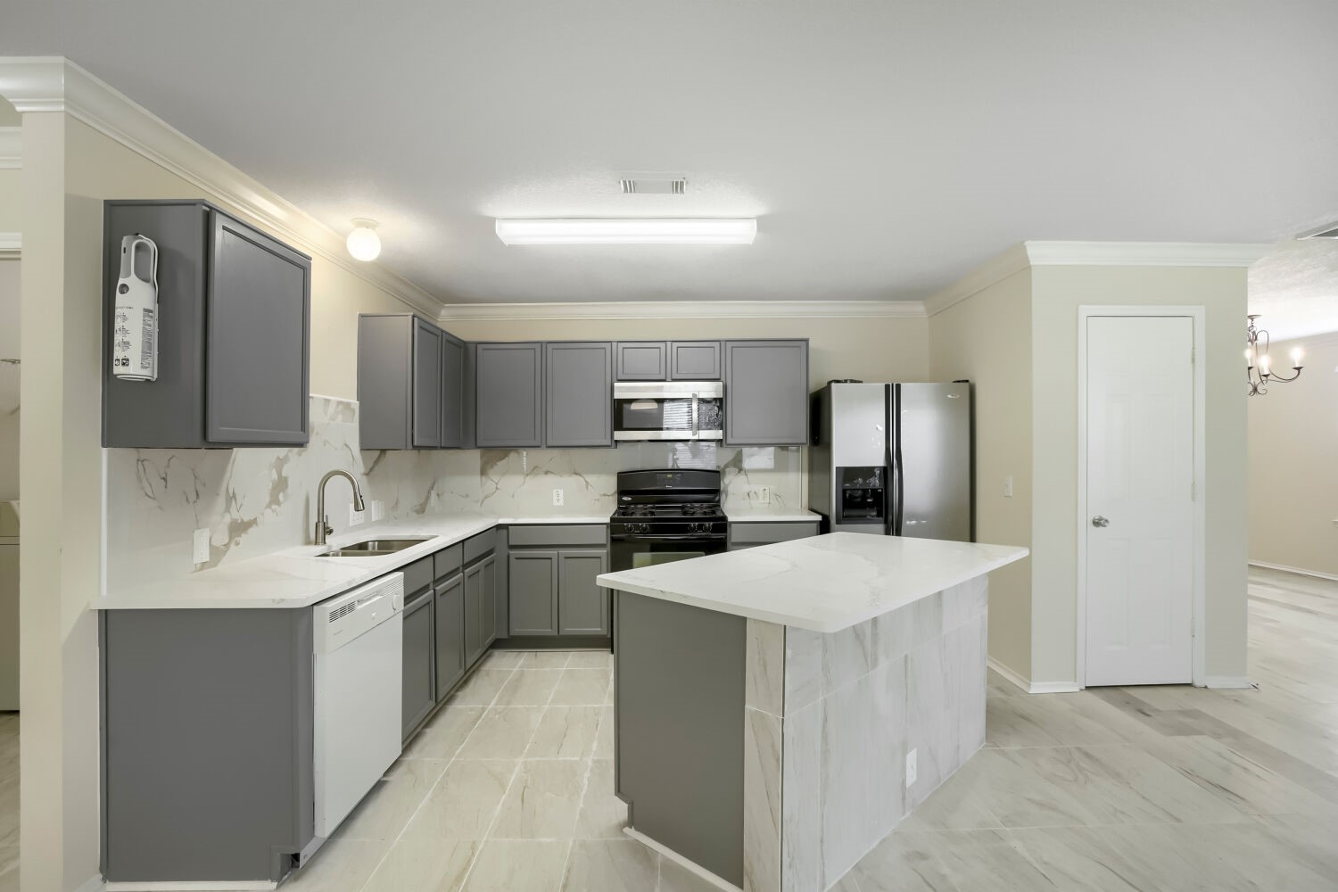 10506 Sugar Trace Drive Property Photo 14