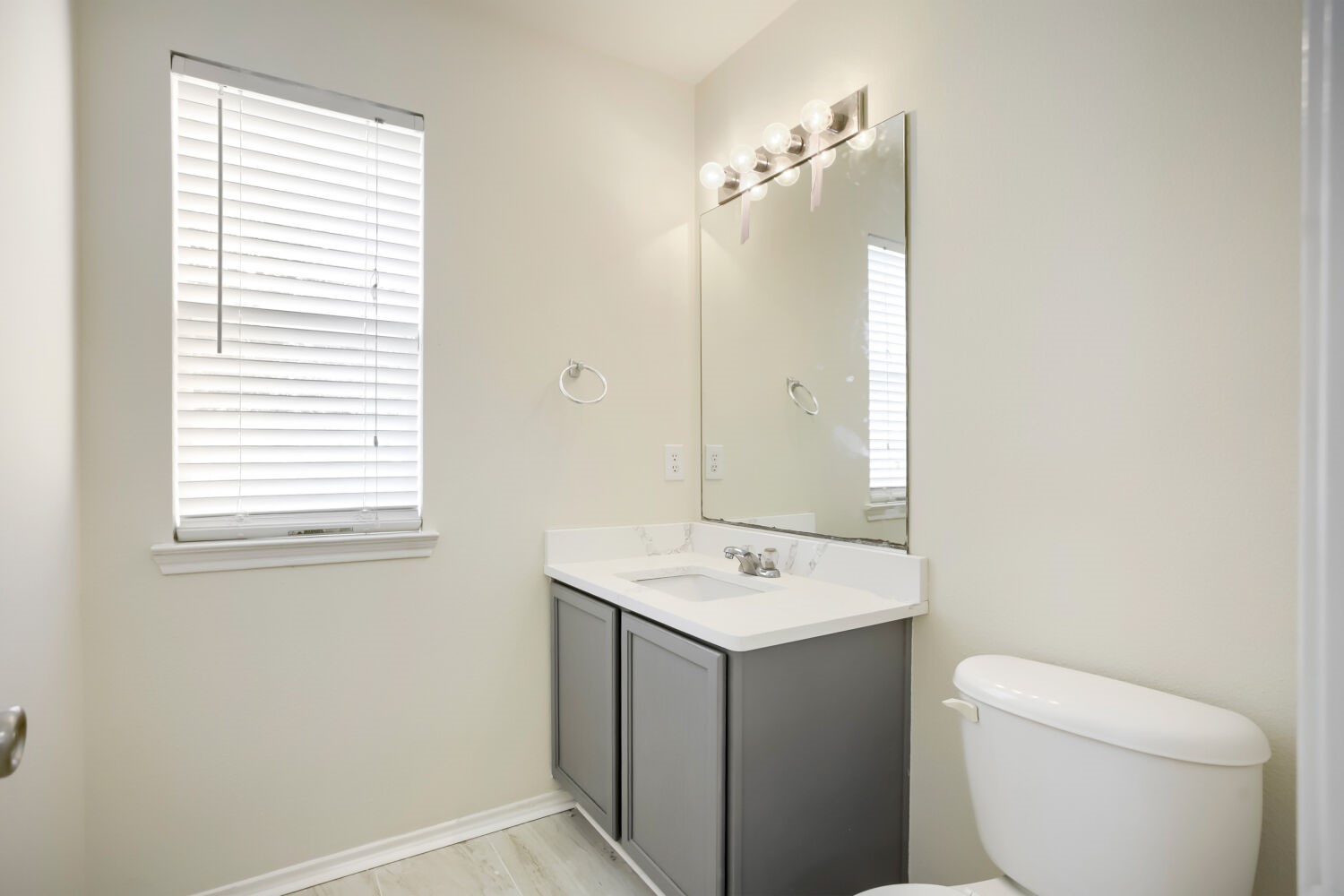 10506 Sugar Trace Drive Property Photo 17