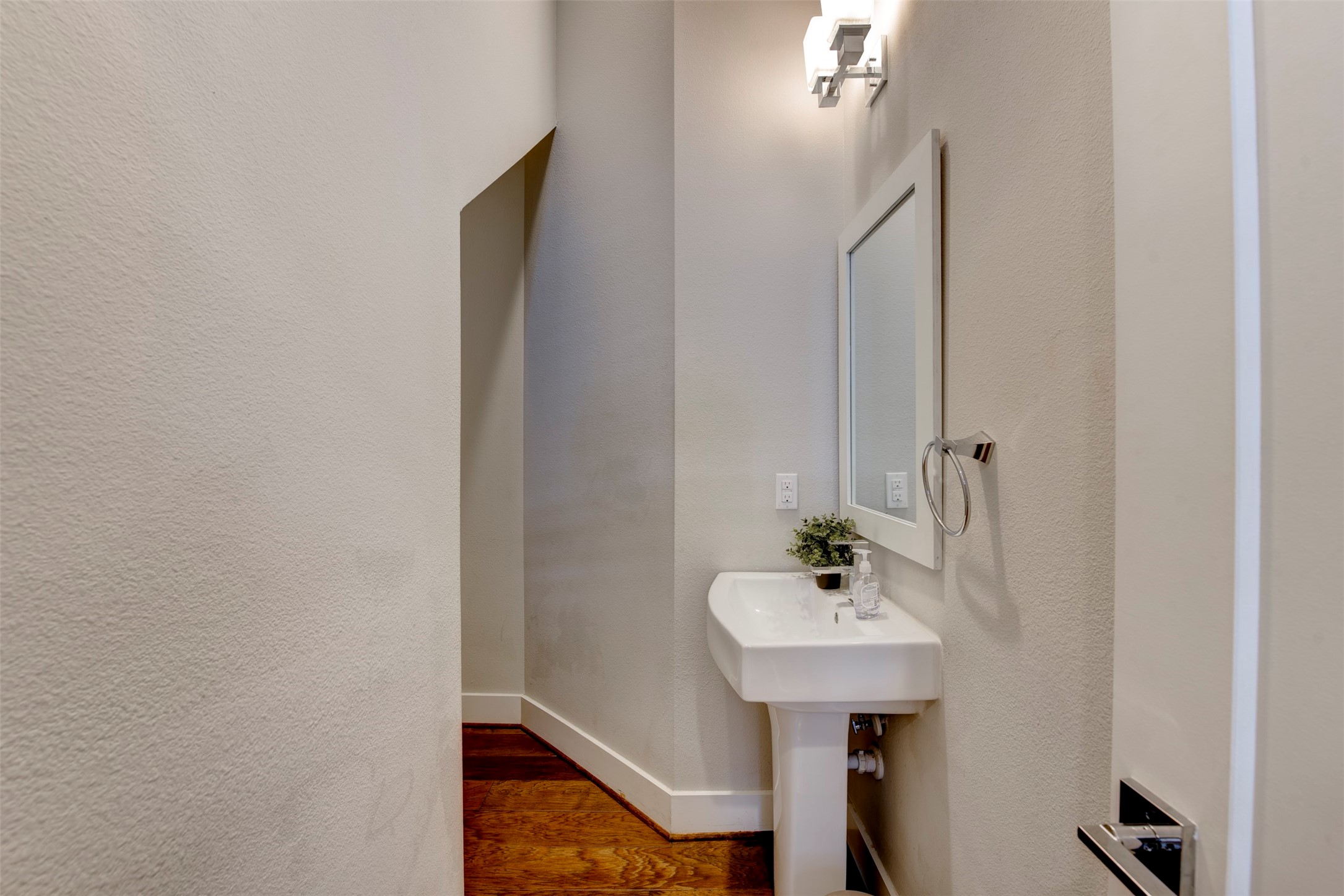 3514 Bastrop Street Property Photo 24