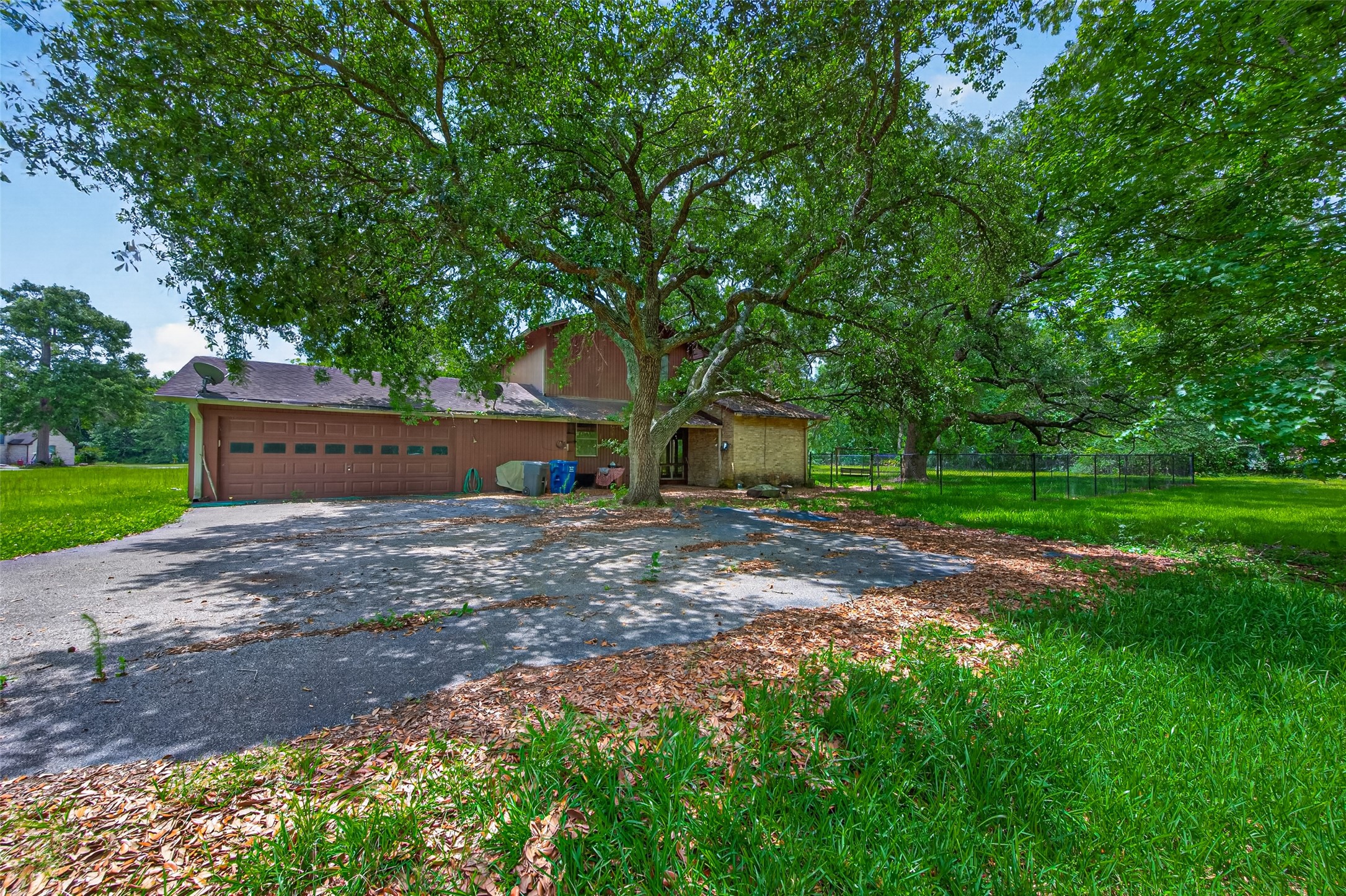 219 Cardinal Drive Property Photo 3