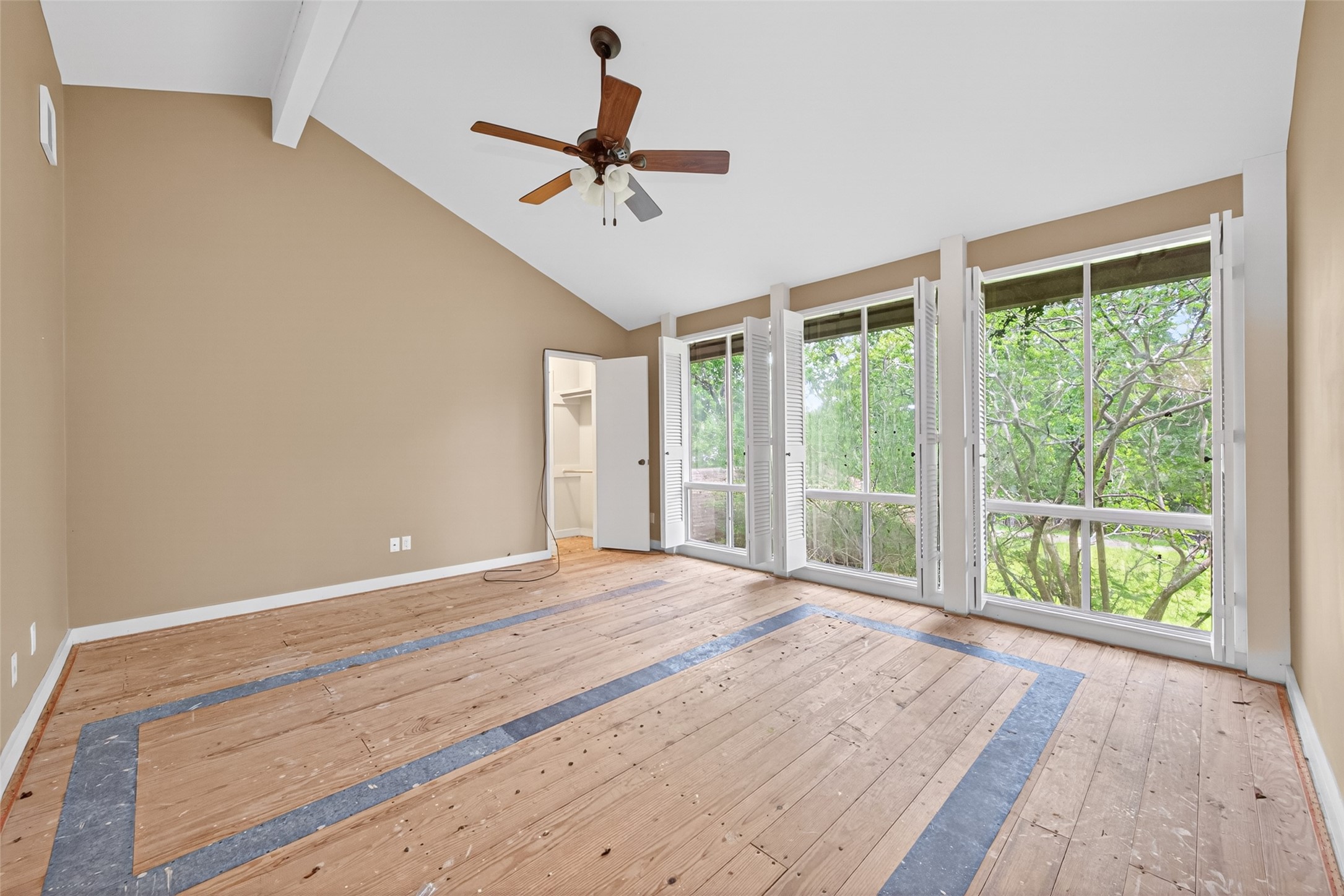 219 Cardinal Drive Property Photo 4