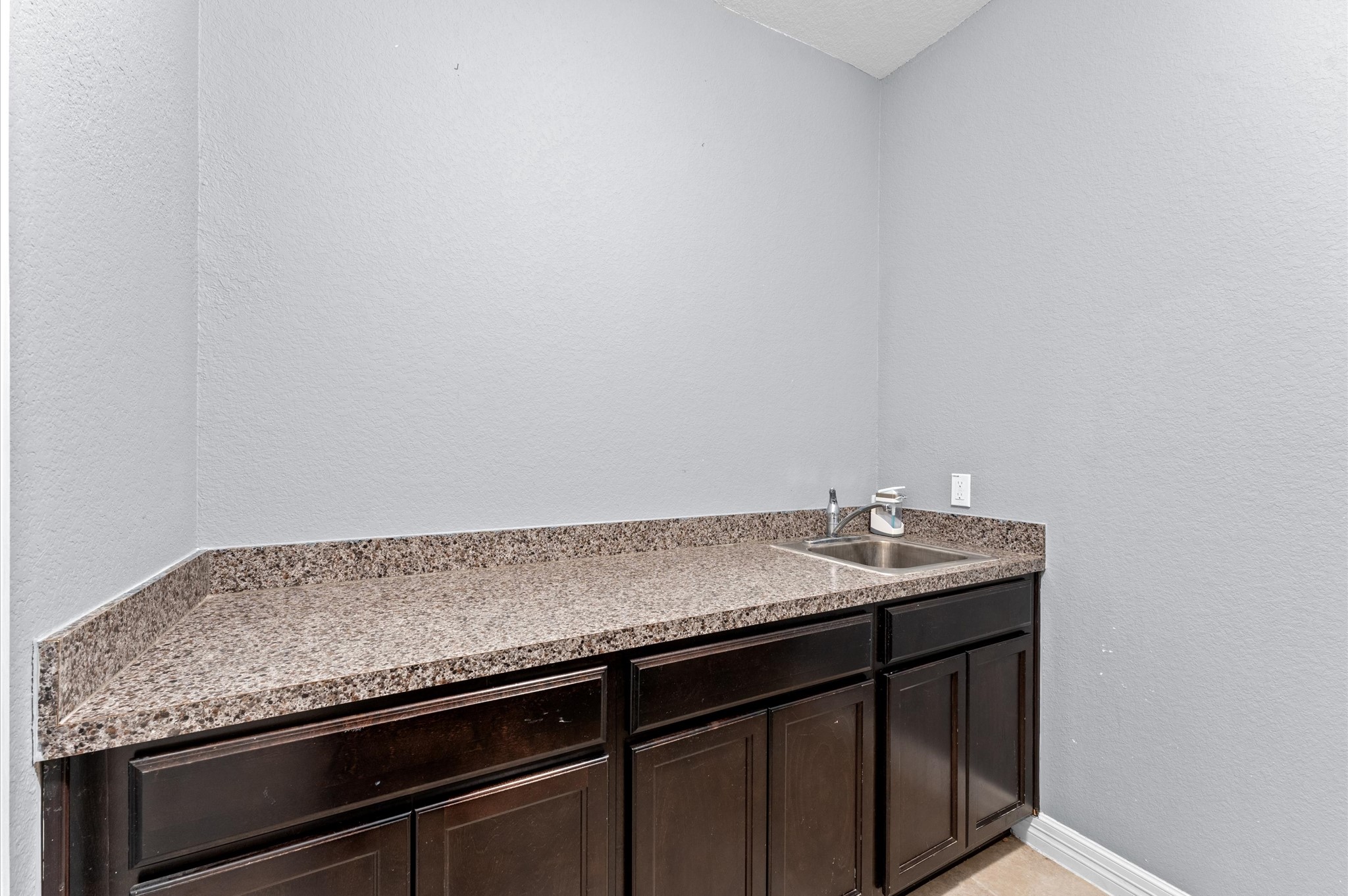 2018 Brookmont Drive Property Photo 20