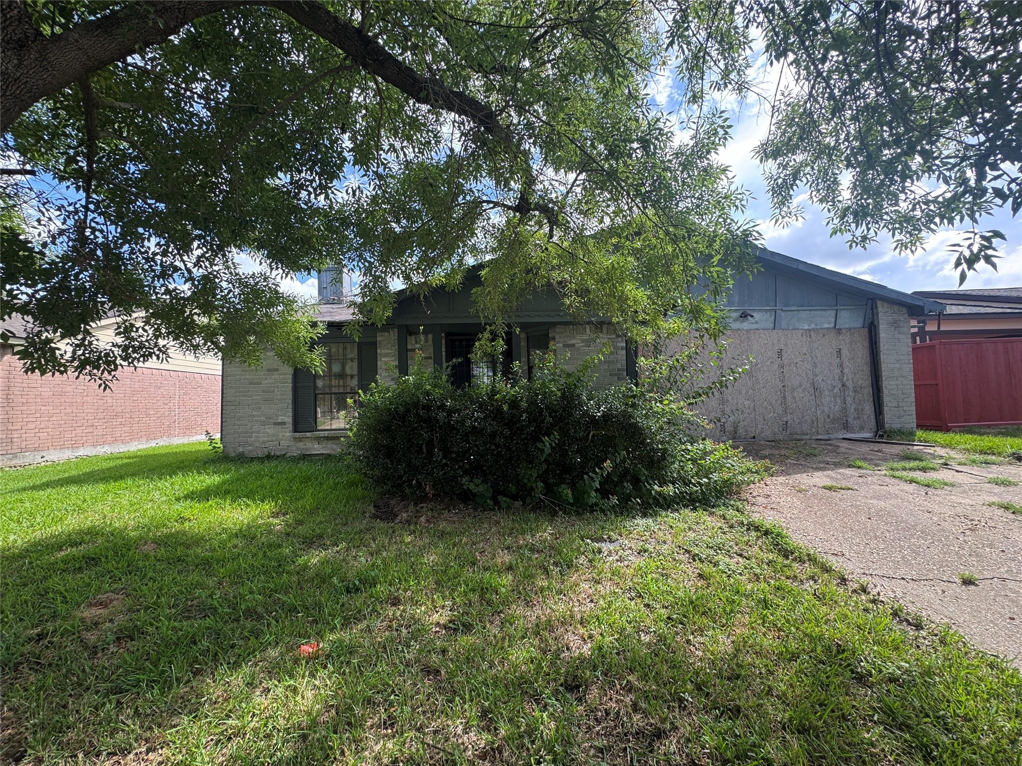 14138 Dartwood Drive, Houston Tx 77049 Property Photo 2