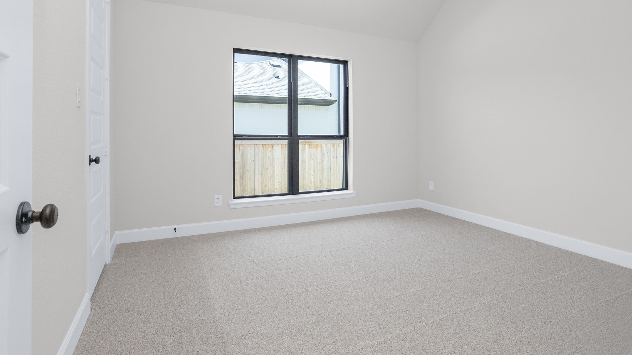 26720 Stockton Trail Property Photo 8