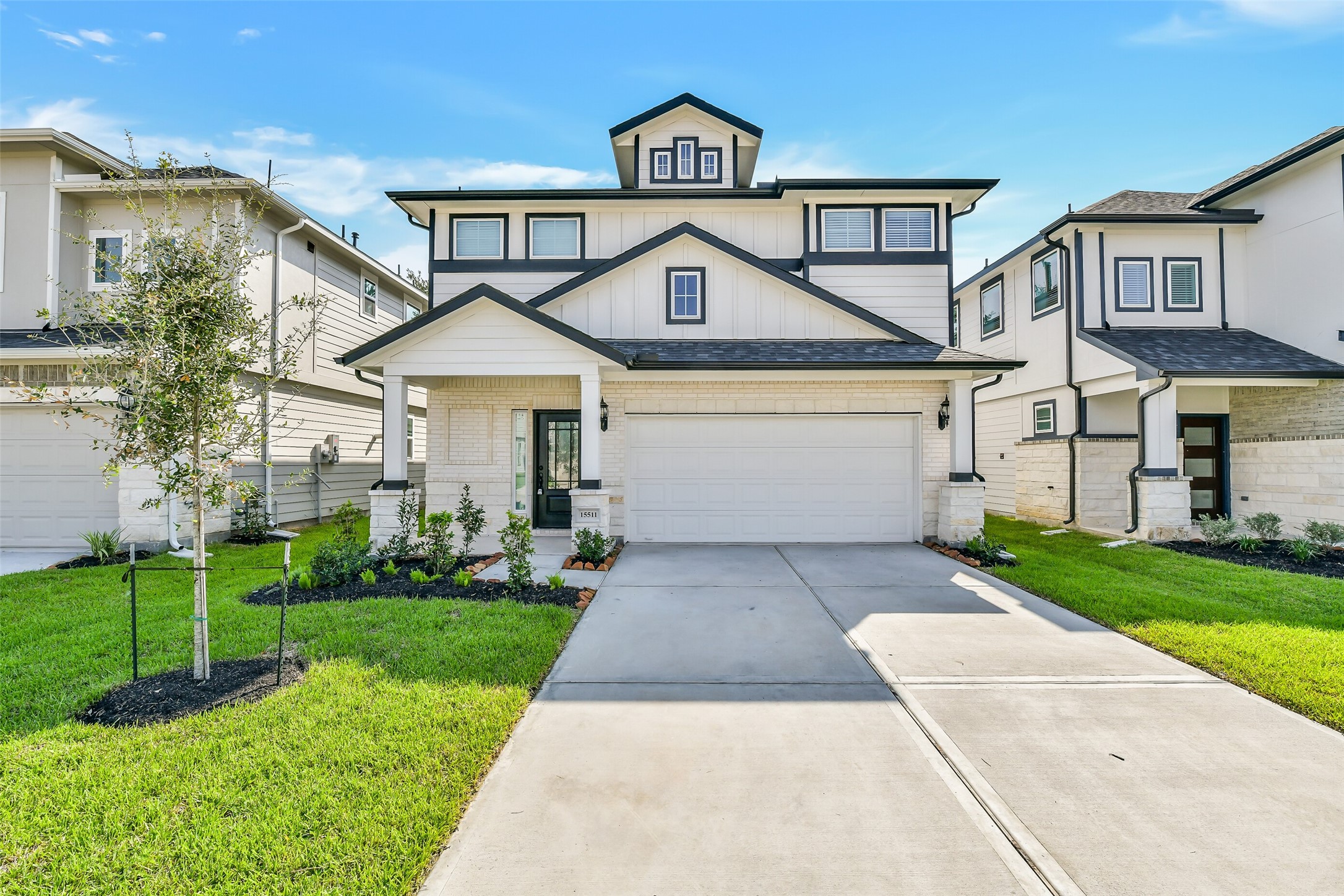 15511 Foresail Lane Property Photo 1