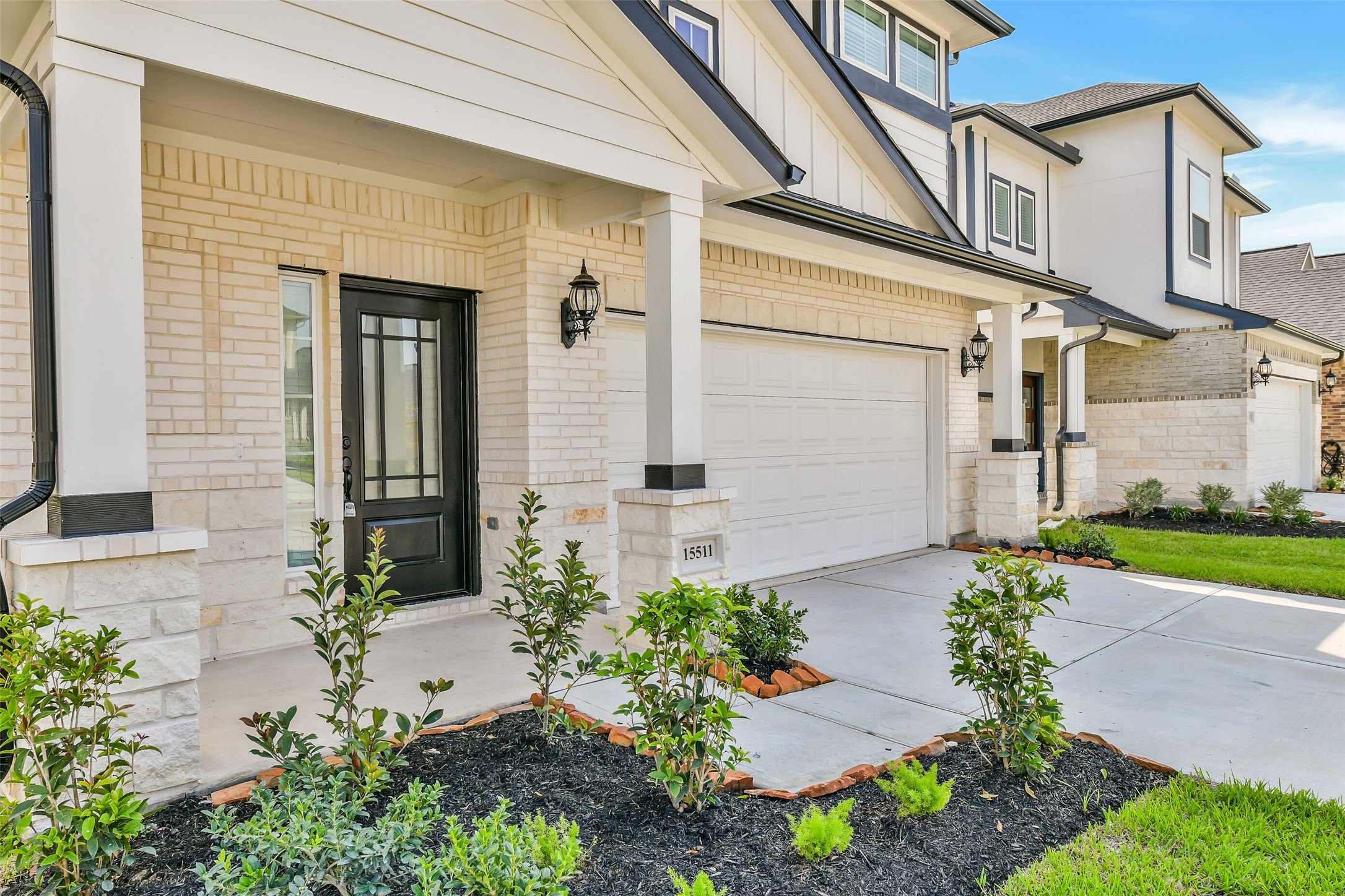 15511 Foresail Lane Property Photo 3