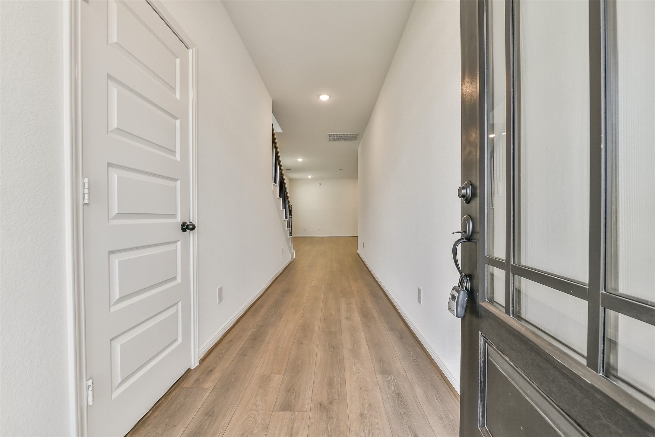 15511 Foresail Lane Property Photo 4